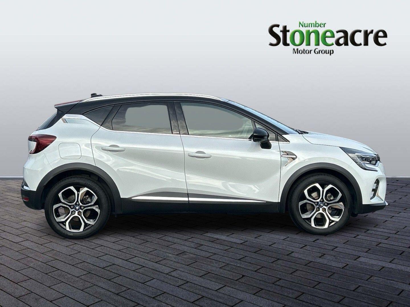 Renault Captur 1.6 E-TECH 9.8kWh Launch Edition Auto Euro 6 (s/s) 5dr DC21OZD Image 2