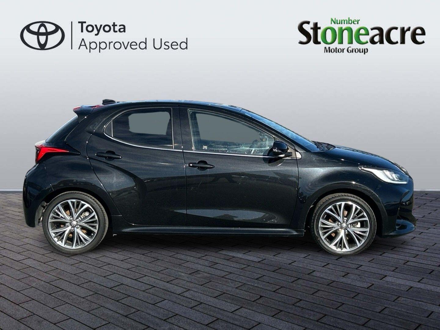 Toyota Yaris 1.5 Hybrid Excel 5dr CVT NJ72MUB Image 2