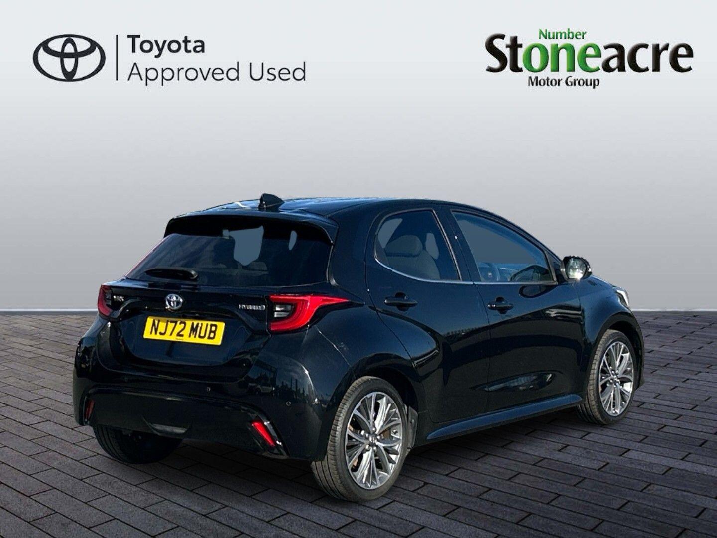 Toyota Yaris 1.5 Hybrid Excel 5dr CVT NJ72MUB Image 3