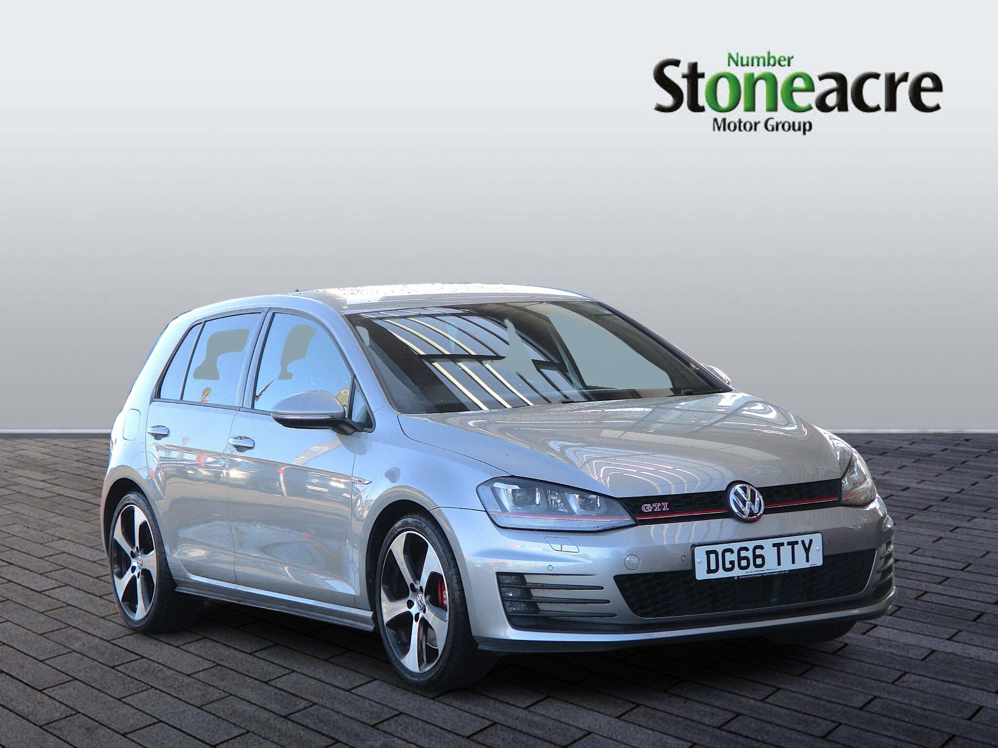 Volkswagen Golf 2.0 TSI BlueMotion Tech GTI Performance Euro 6 (s/s) 5dr DG66TTY Image 1