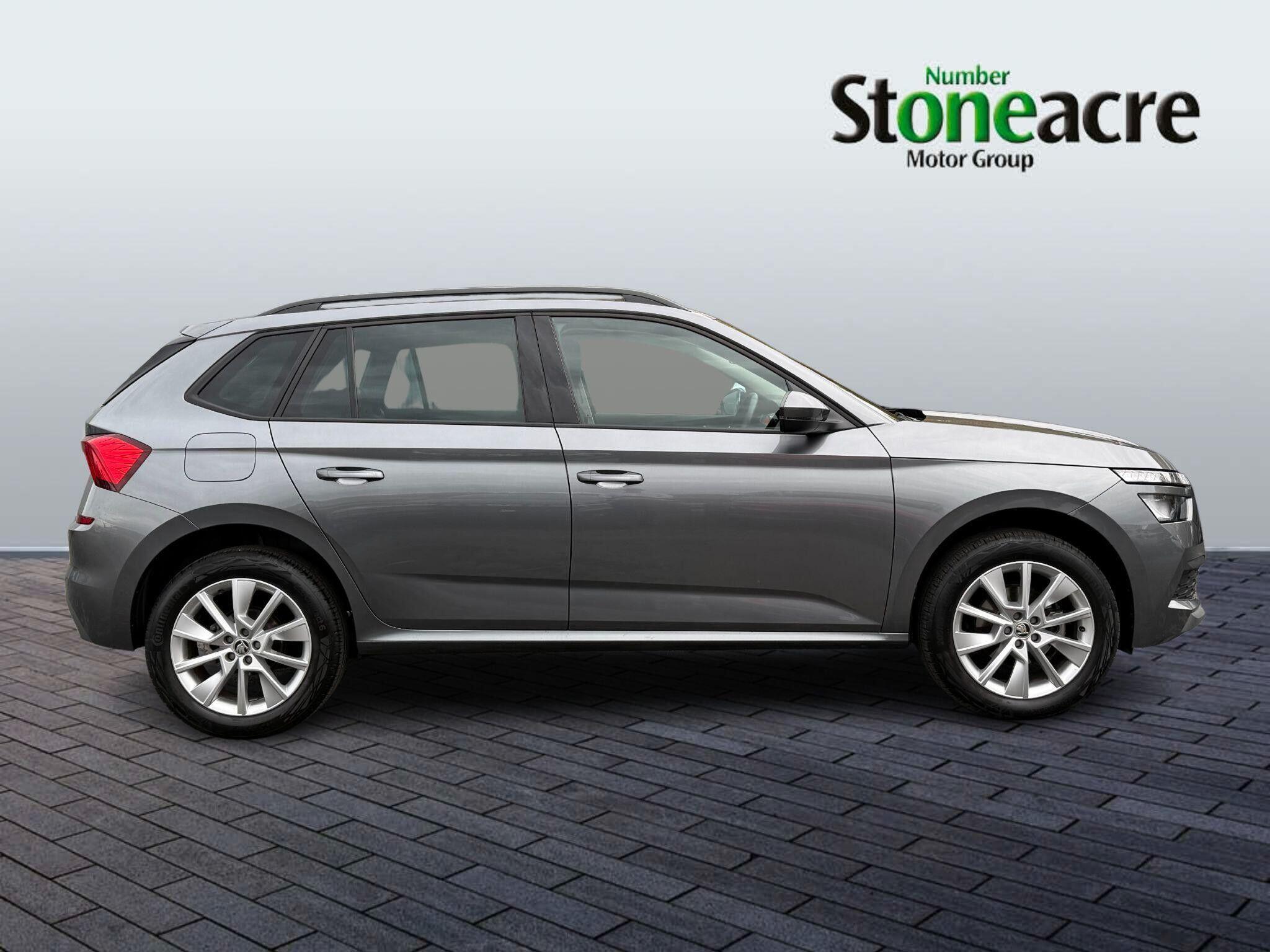 Skoda Kamiq 1.5 TSI ACT SE Drive DSG Euro 6 (s/s) 5dr DE22ZSF Image 2