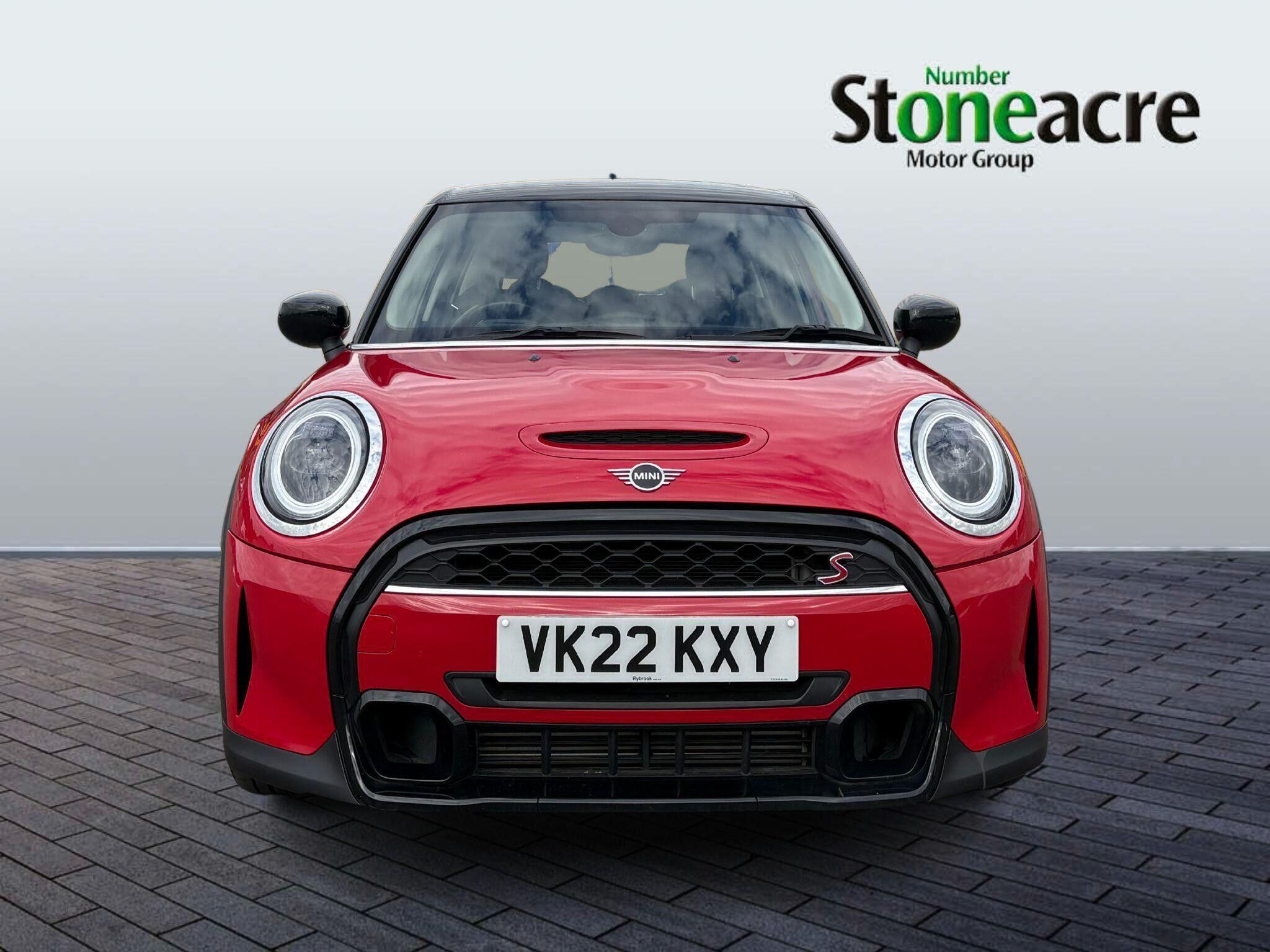 MINI Hatch 2.0 Cooper S Classic Steptronic Euro 6 (s/s) 5dr VK22KXY Image 2
