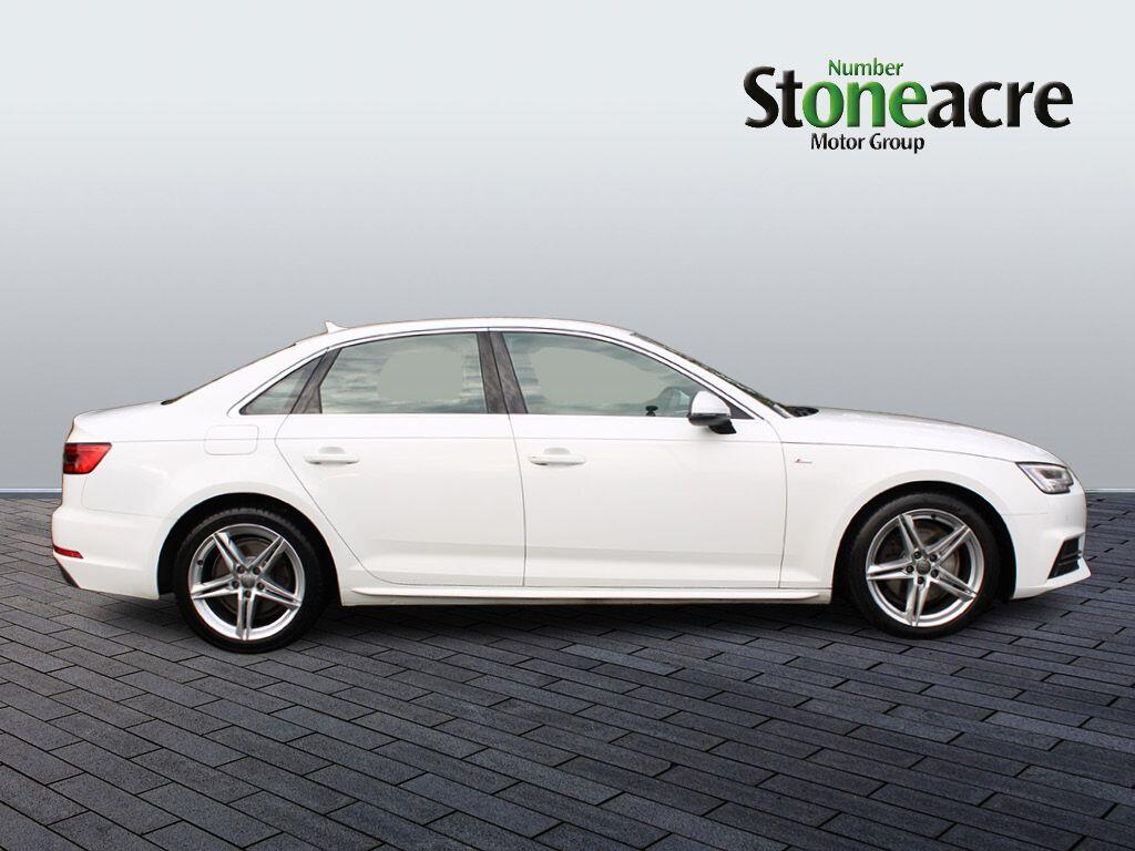 Audi A4 Saloon 2.0 TFSI S line S Tronic Euro 6 (s/s) 4dr YA17OFM Image 2