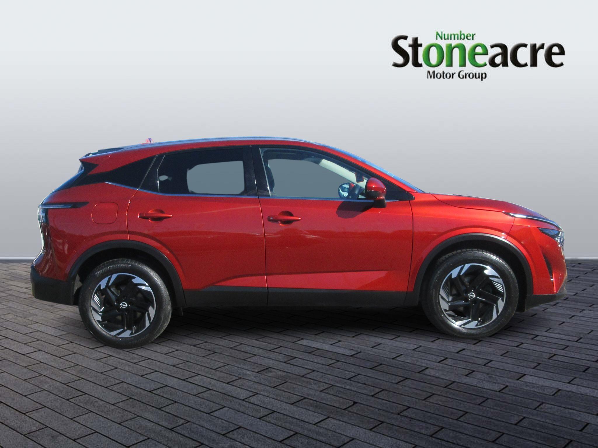 Nissan Qashqai 1.3 DIG-T MHEV N-Connecta Euro 6 (s/s) 5dr DP24NUE Image 2