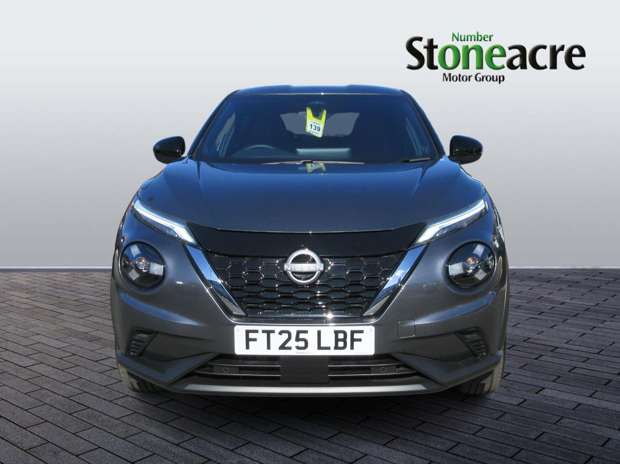 Nissan Juke Hybrid 1.6 N-Connecta Auto Euro 6 5dr FT25LBF Image 2