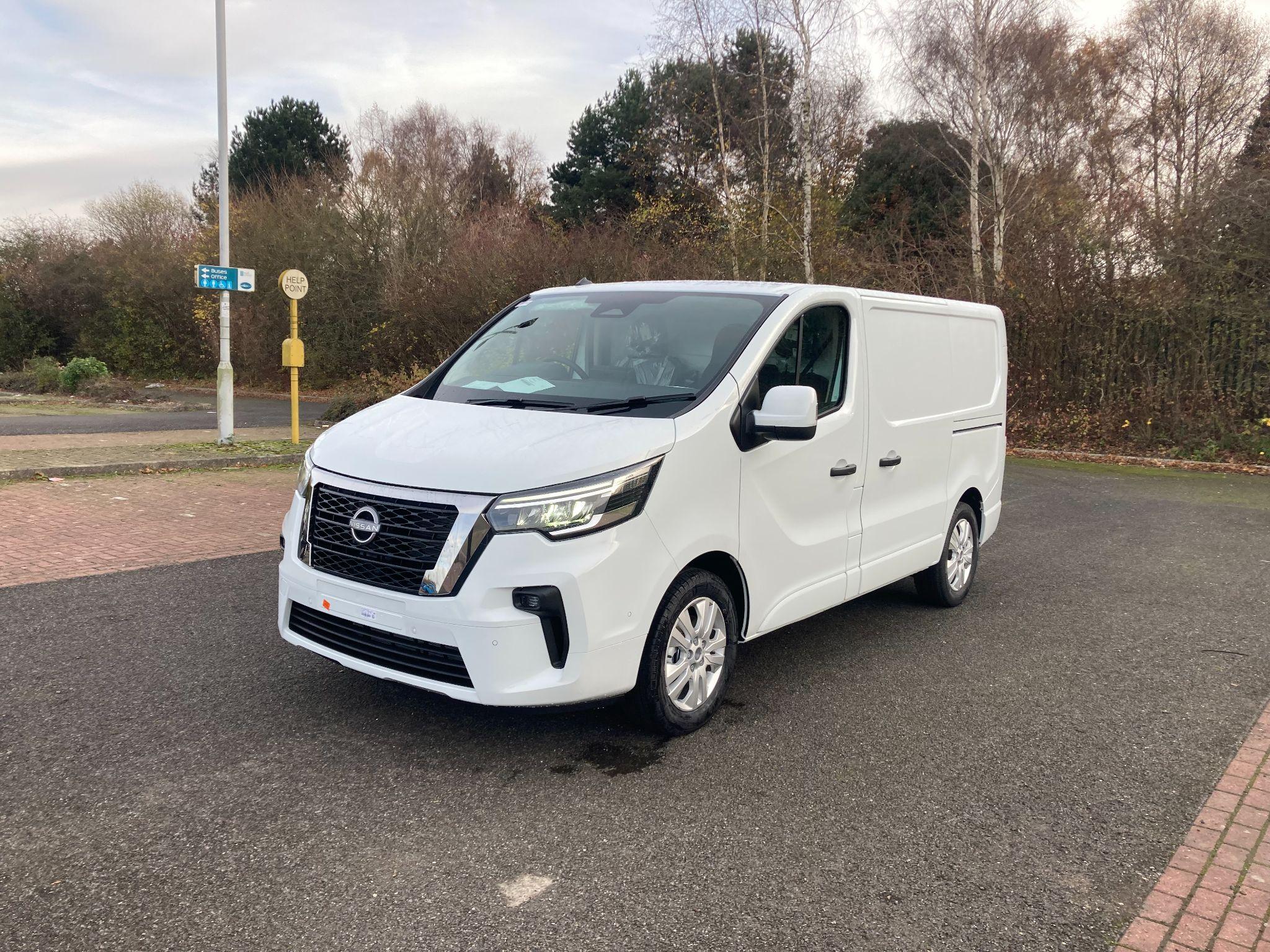 Nissan Primastar 2.0 dCi 30 Tekna L1 Euro 6 (s/s) 5dr null Image 3