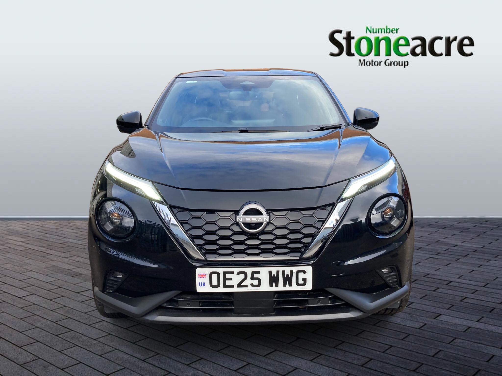 Nissan Juke Hybrid 1.6 Tekna Auto Euro 6 5dr OE25WWG Image 2