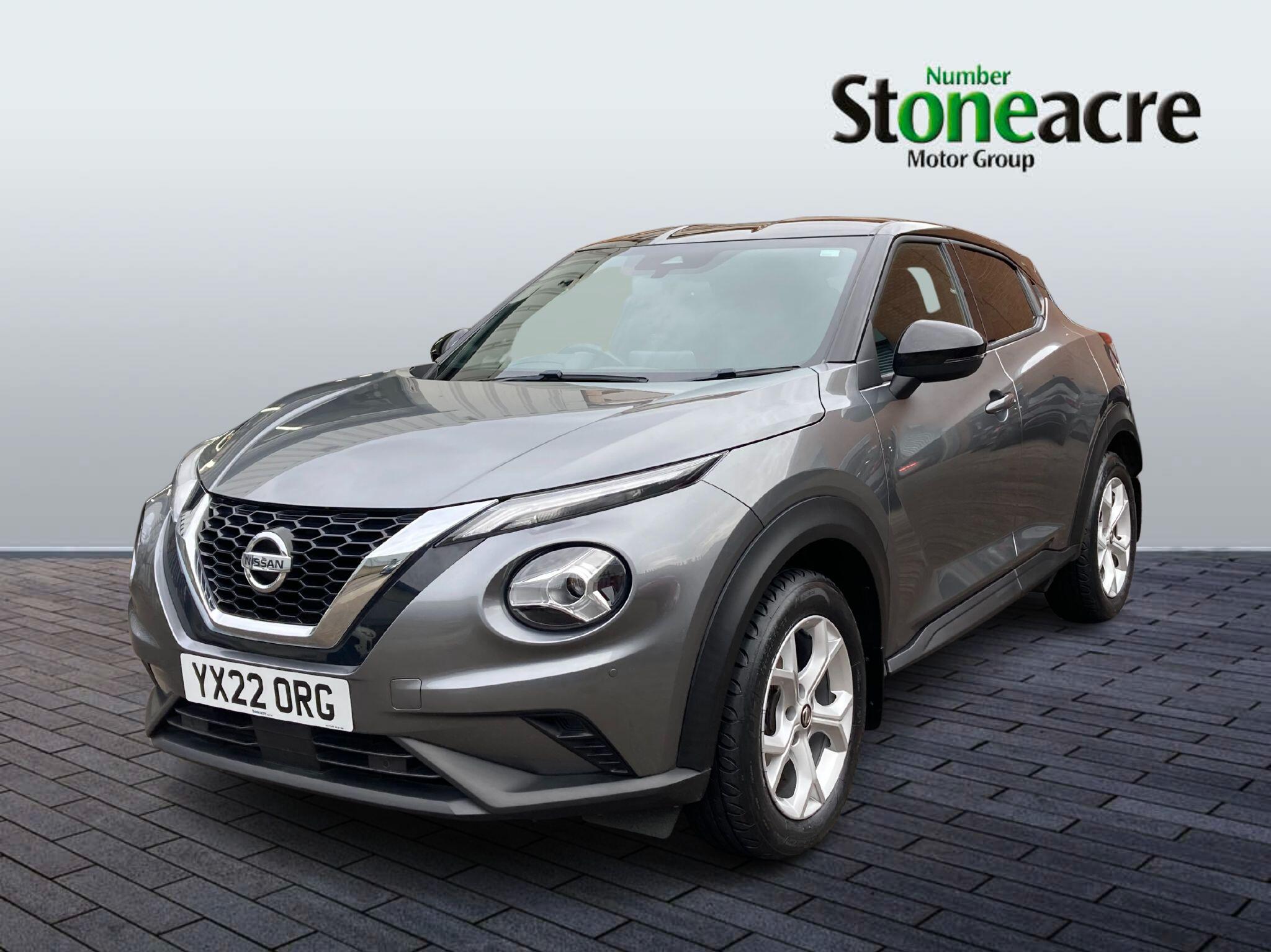 Nissan Juke 1.0 DiG-T N-Connecta 5dr YX22ORG Image 3