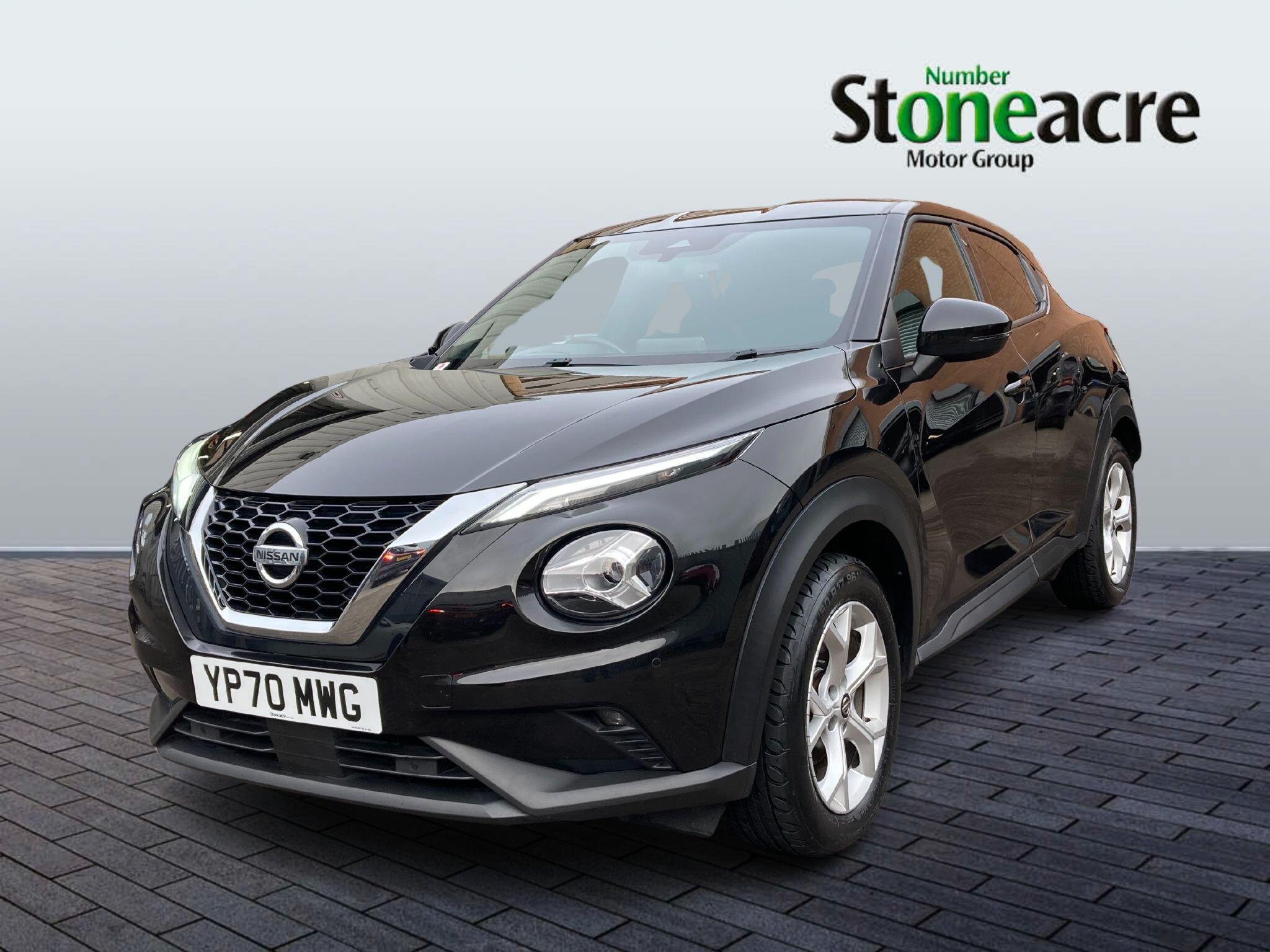 Nissan Juke 1.0 DiG-T N-Connecta 5dr YP70MWG Image 3