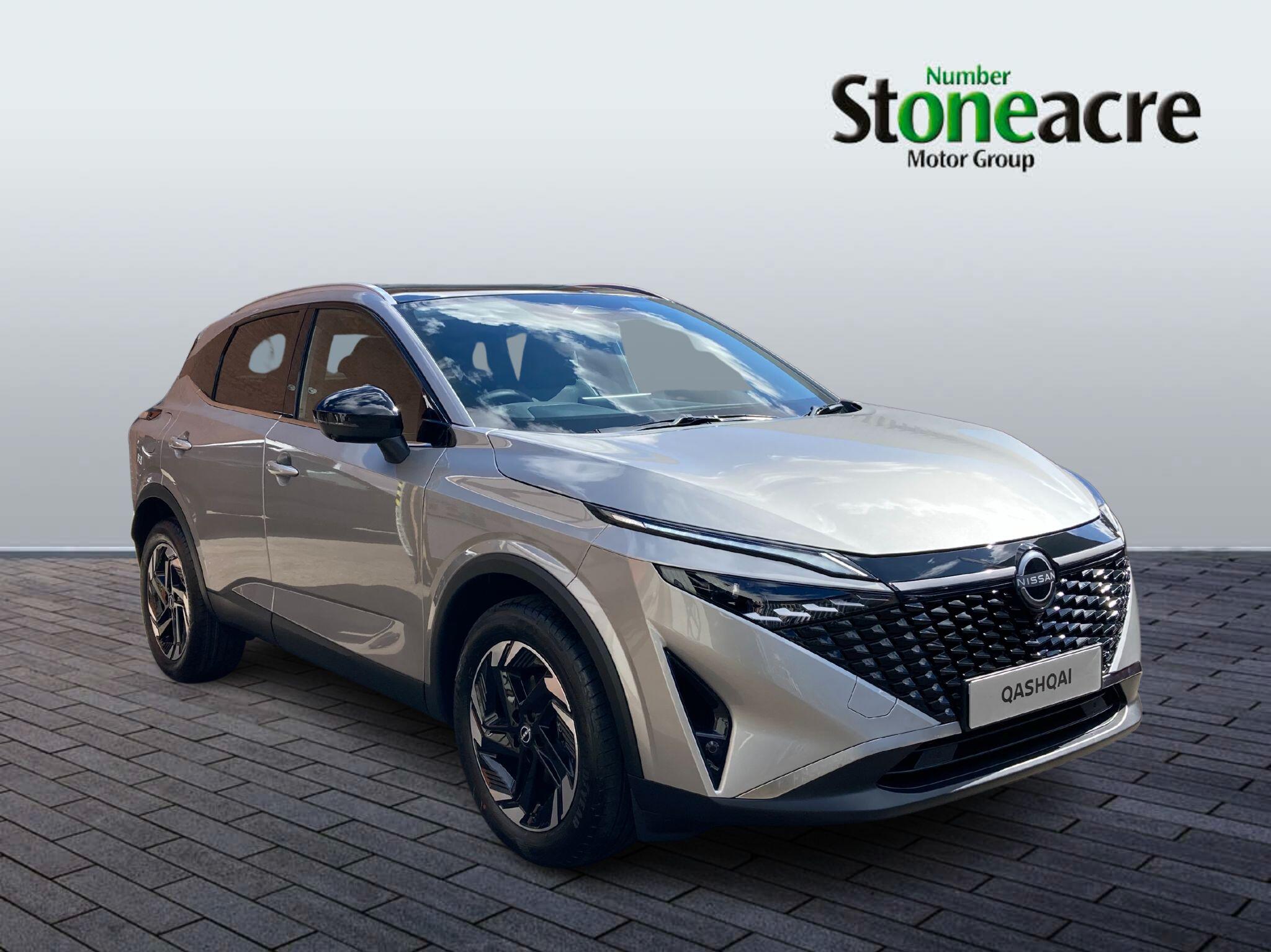 Nissan Qashqai 1.3 DIG-T MHEV N-Connecta Euro 6 (s/s) 5dr null Image 1