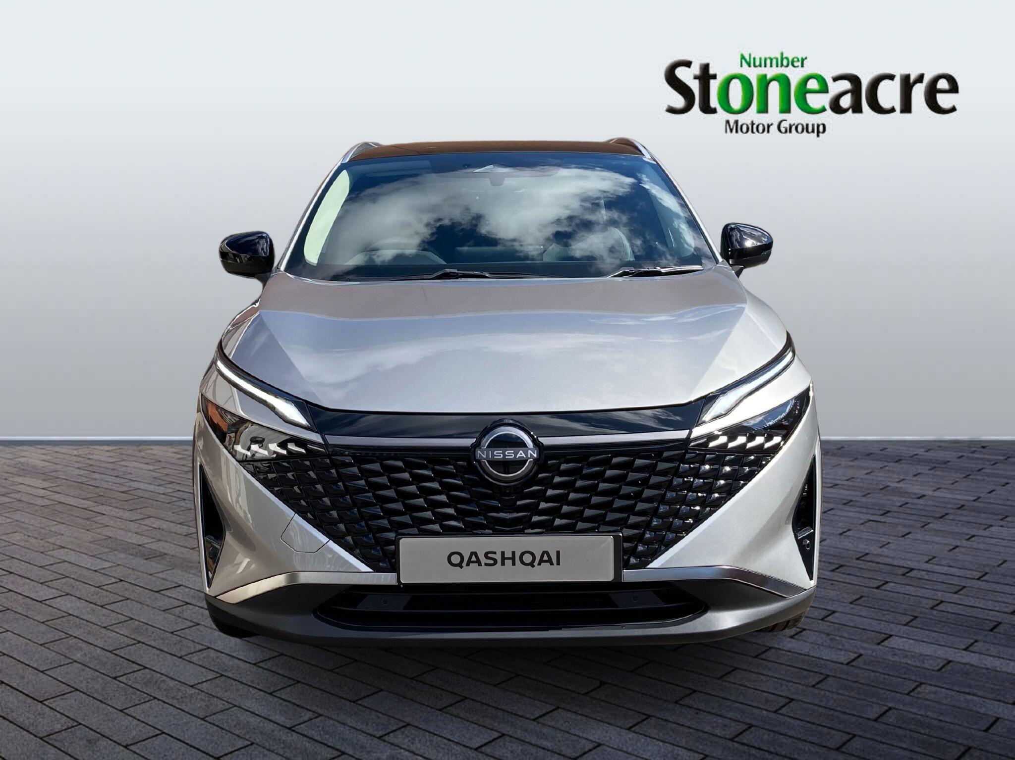 Nissan Qashqai 1.3 DIG-T MHEV N-Connecta Euro 6 (s/s) 5dr null Image 2
