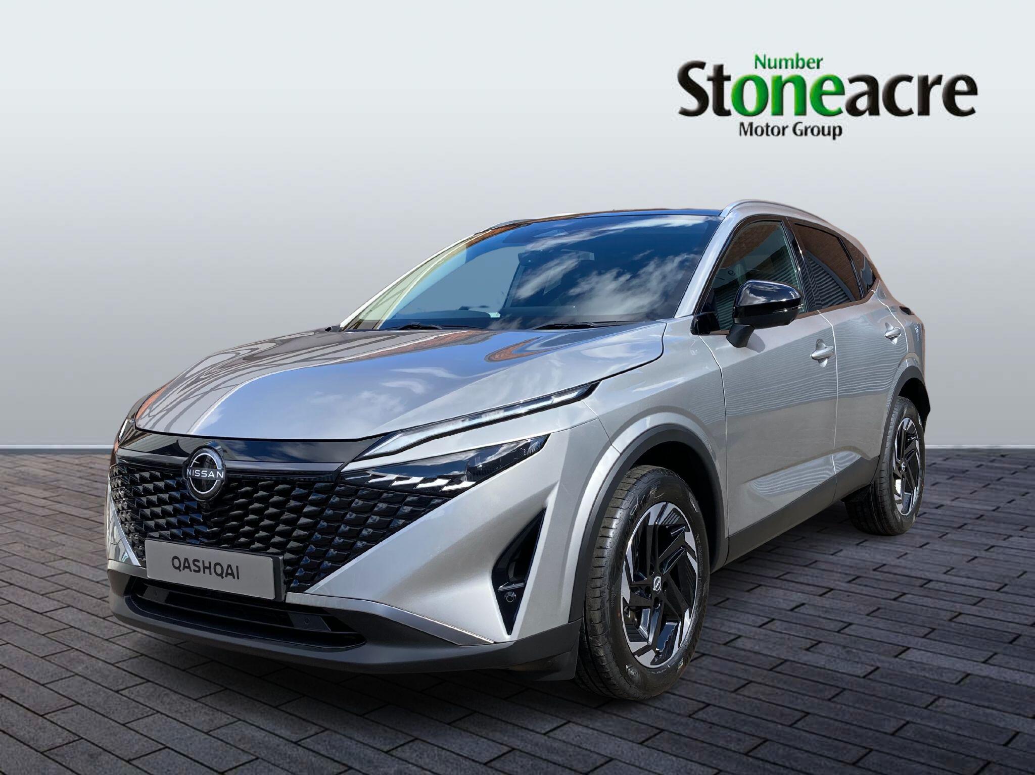 Nissan Qashqai 1.3 DIG-T MHEV N-Connecta Euro 6 (s/s) 5dr null Image 3