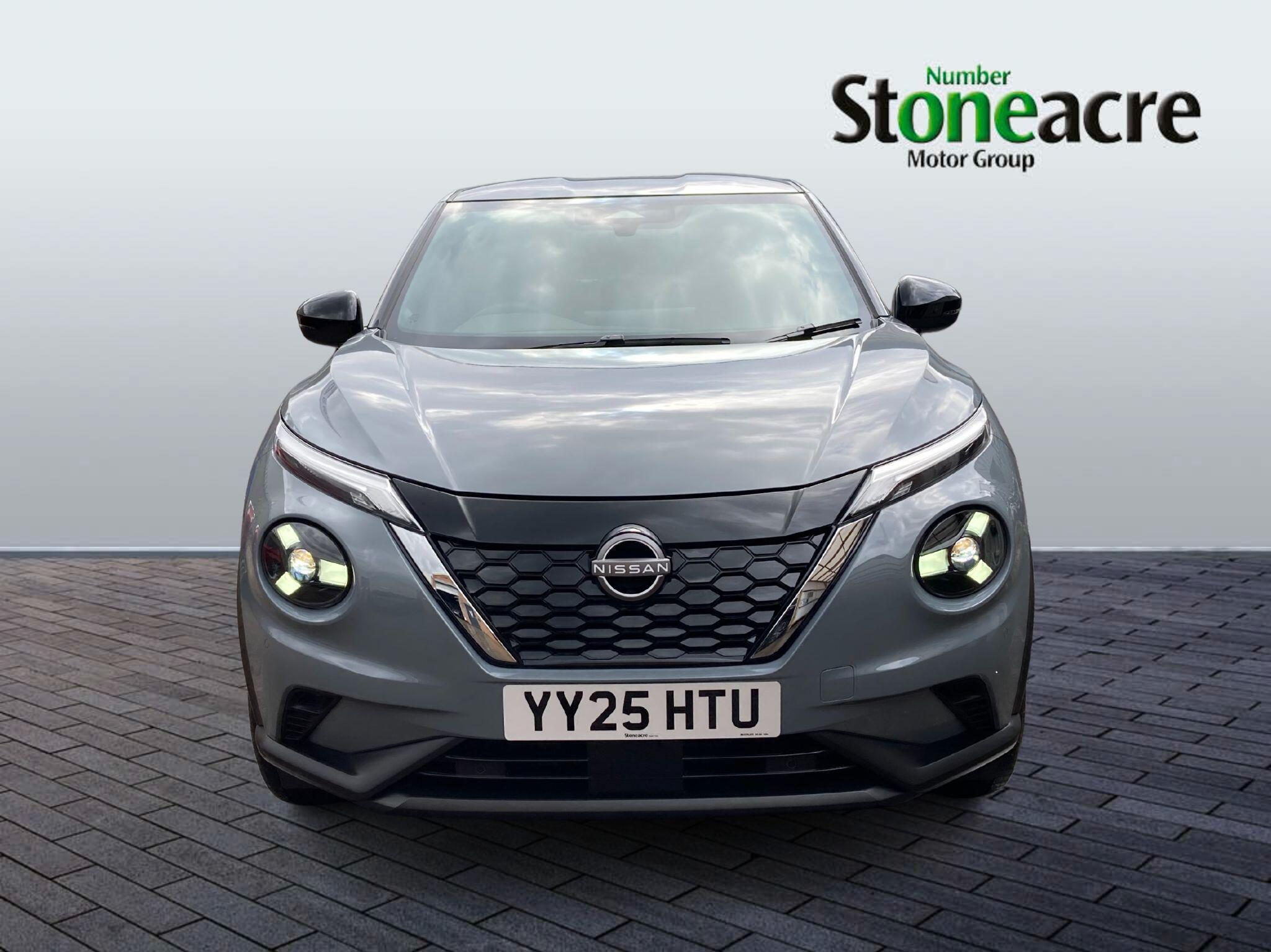 Nissan Juke Hybrid 1.6 N-Connecta Auto Euro 6 5dr YY25HTU Image 2