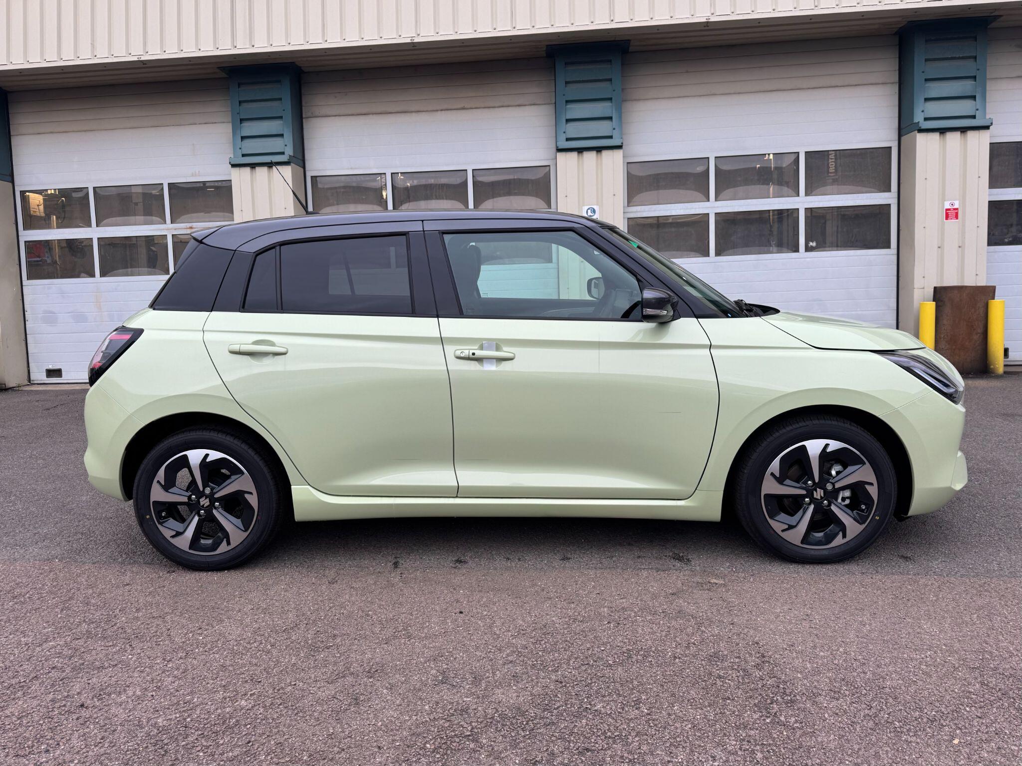 Suzuki Swift Image 2