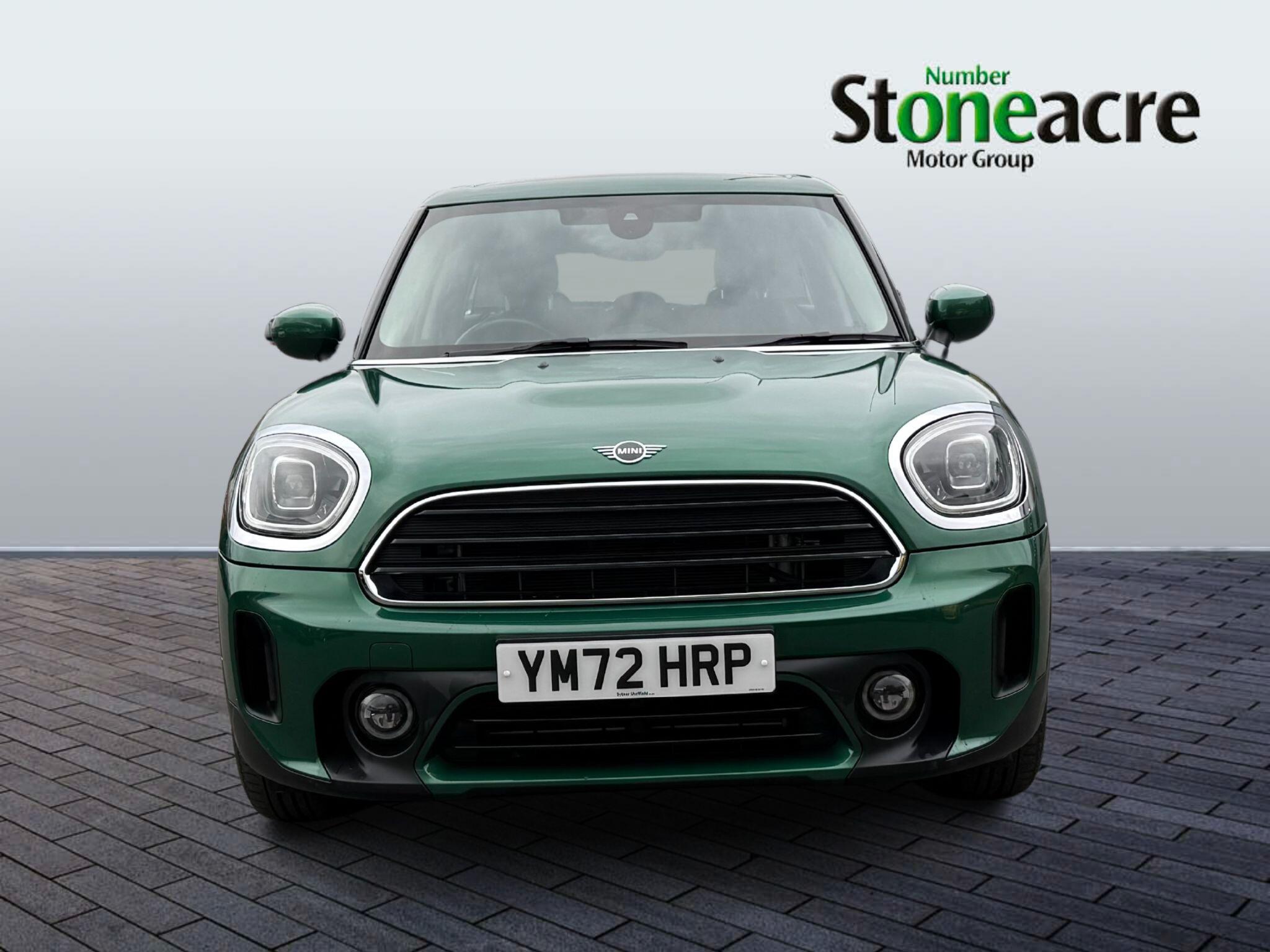 MINI Countryman 1.5 Cooper Classic 5dr Auto YM72HRP Image 2