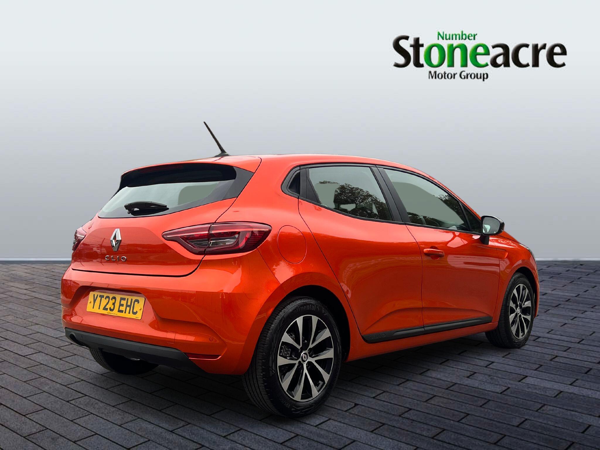 Renault Clio Evolution TCe 90 MY22 YT23EHC Image 3