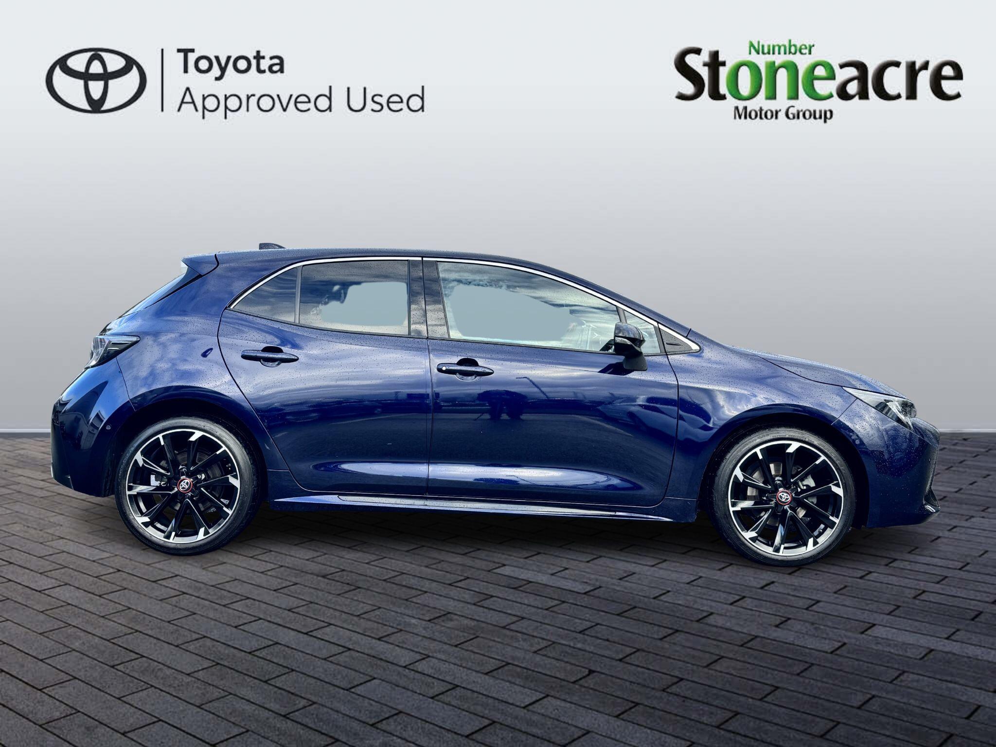 Toyota Corolla Hatchback 1.8 VVT-i Hybrid GR Sport 5dr CVT NU22ZPK Image 2