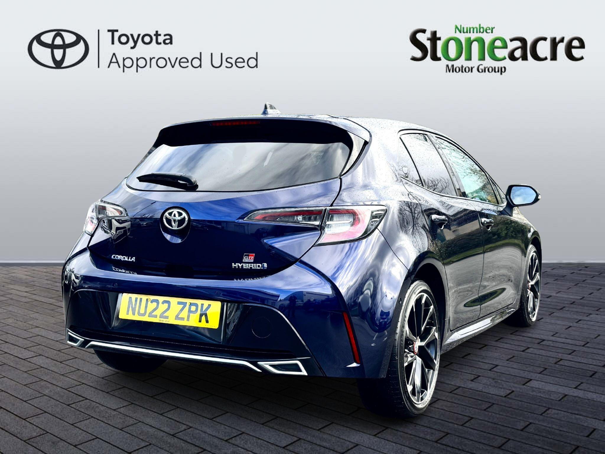 Toyota Corolla Hatchback 1.8 VVT-i Hybrid GR Sport 5dr CVT NU22ZPK Image 3