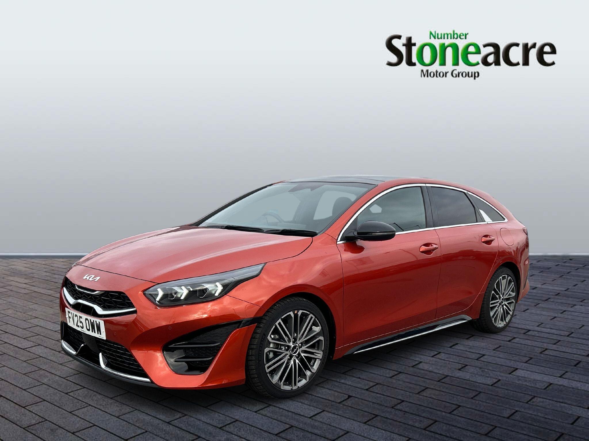 Kia ProCeed 1.5 T-GDi GT-Line S Shooting Brake DCT Euro 6 (s/s) 5dr FV25OWW Image 3