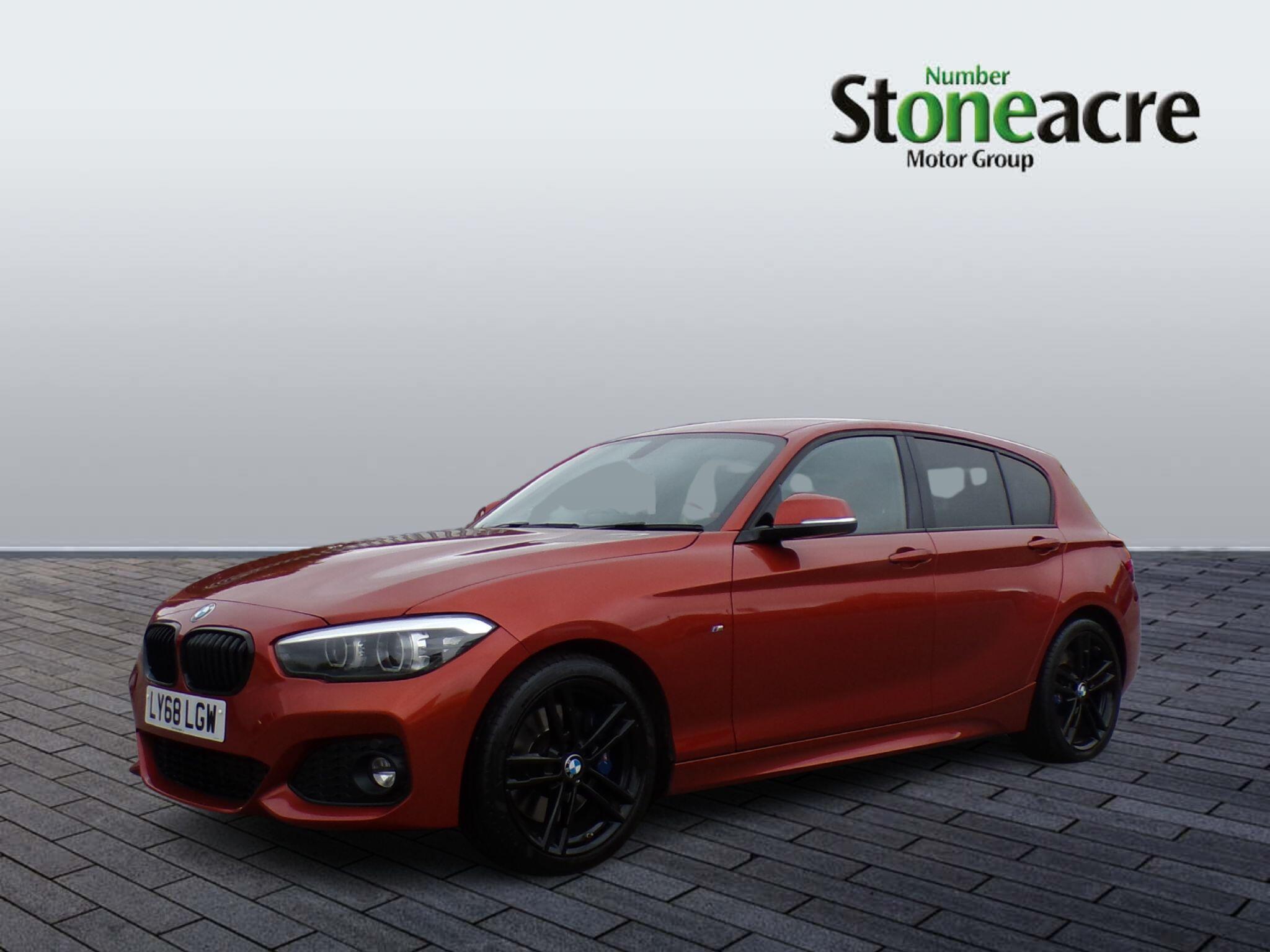 BMW 1 Series 118i M Sport Shadow Edition 5-door LY68LGW Image 3