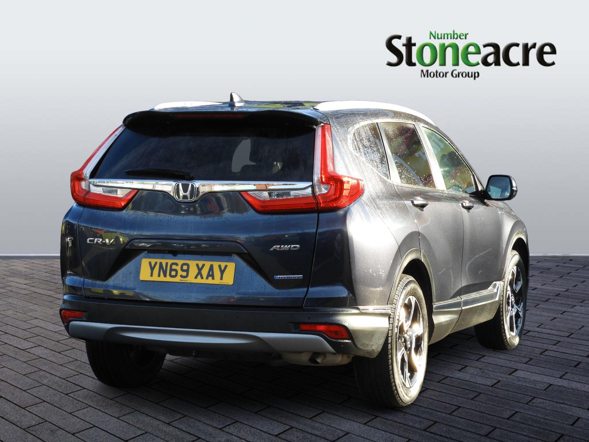 Honda CR-V Hybrid 2.0 i-MMD Hybrid SR 5dr eCVT YN69XAY Image 3