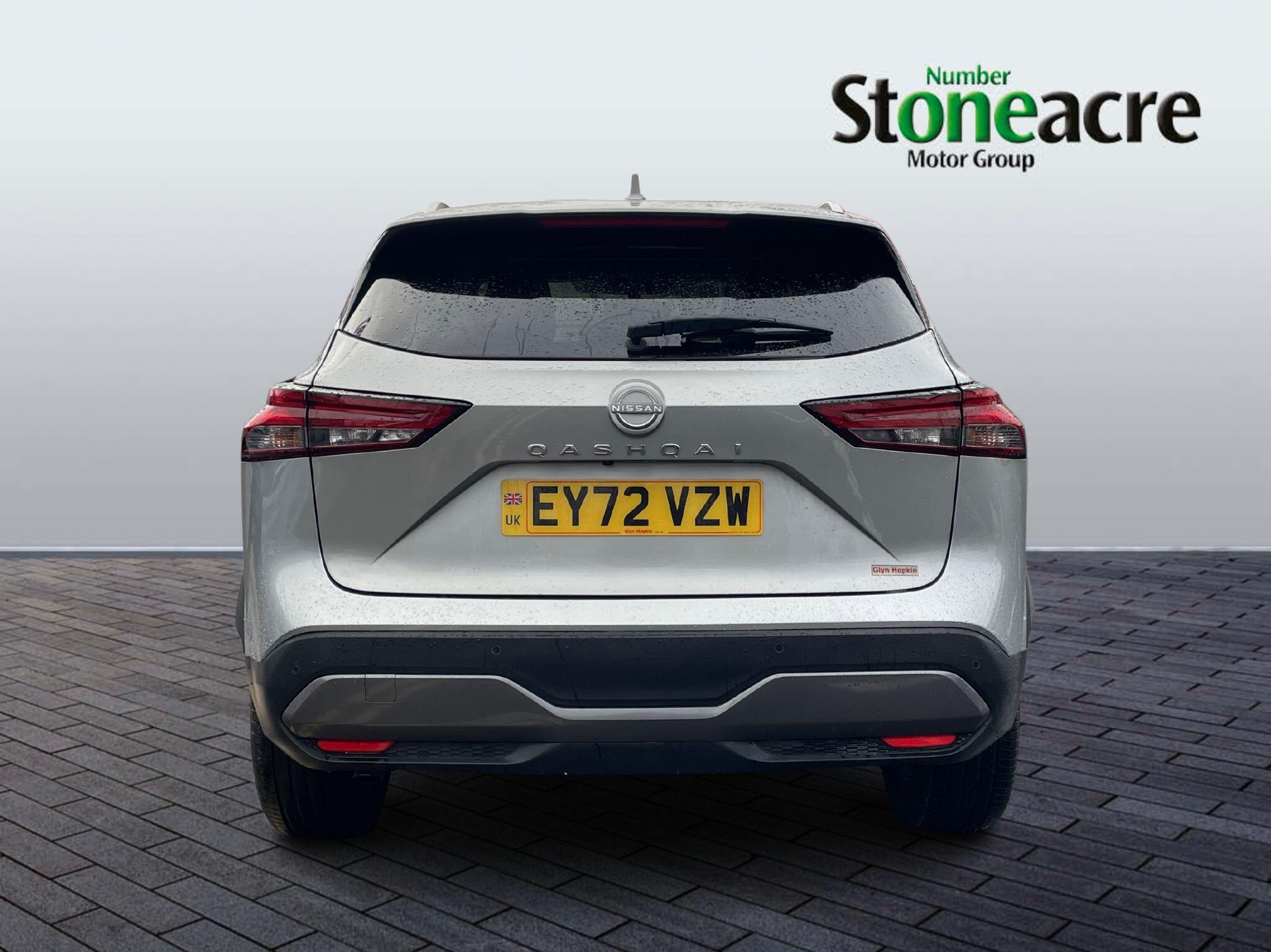 Nissan Qashqai 1.3 DIG-T MHEV N-Connecta XTRON Euro 6 (s/s) 5dr EY72VZW Image 3