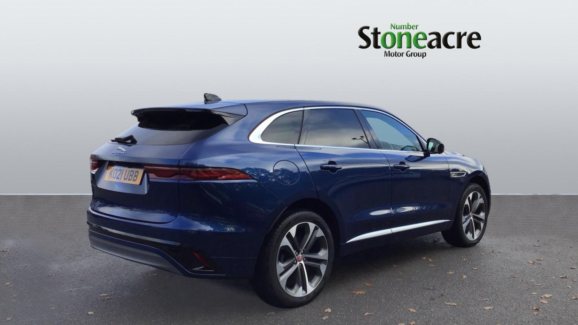 Jaguar F-Pace 2.0 D200 MHEV R-Dynamic HSE Auto AWD Euro 6 (s/s) 5dr KO21UBB Image 2