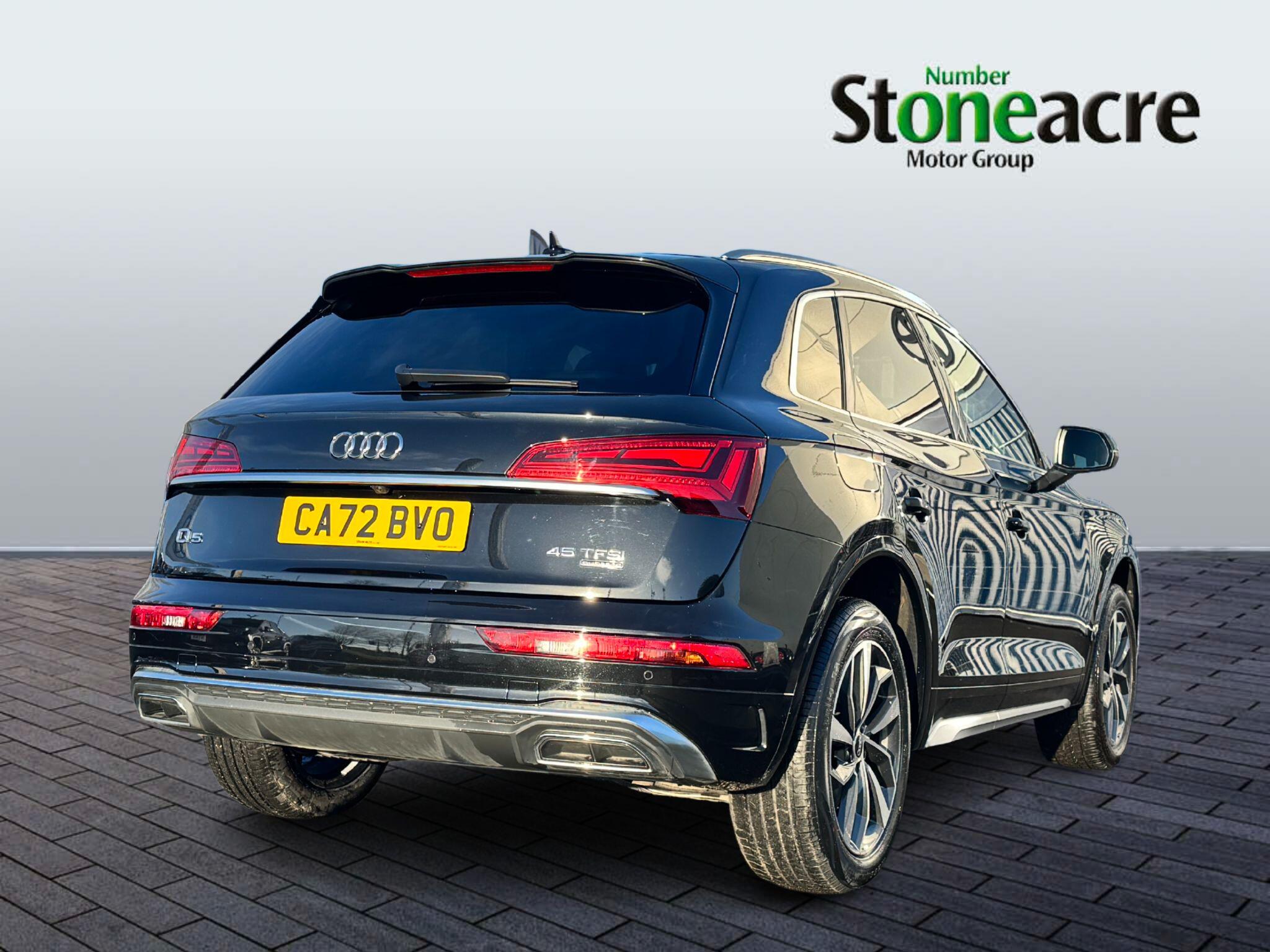 Audi Q5 2.0 TFSI 45 S line S Tronic quattro Euro 6 (s/s) 5dr CA72BVO Image 3