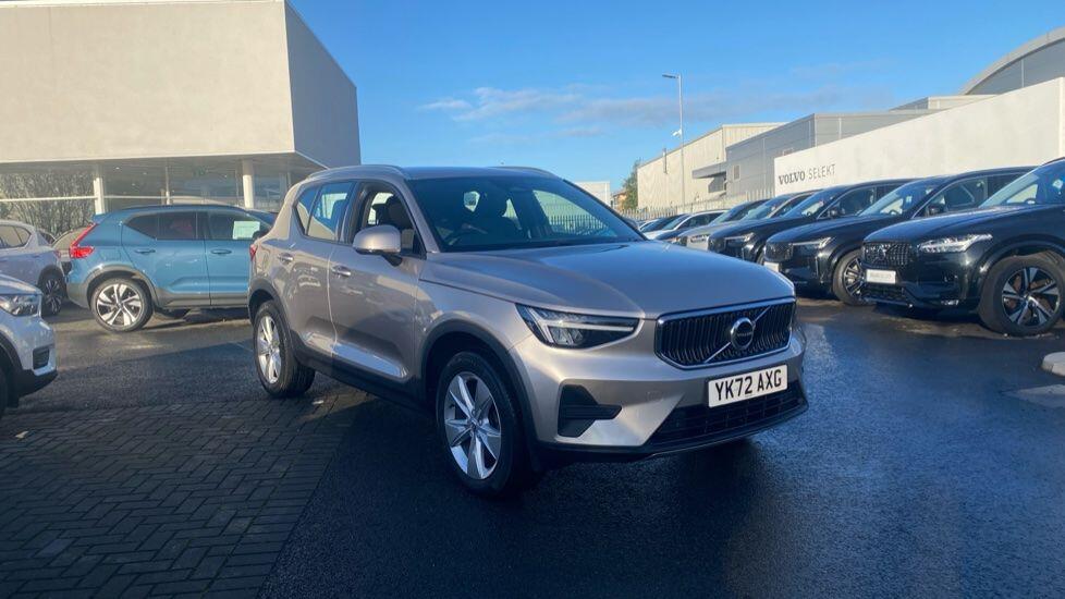 Volvo XC40 Core B3 (163 hp) Auto YK72AXG Image 1