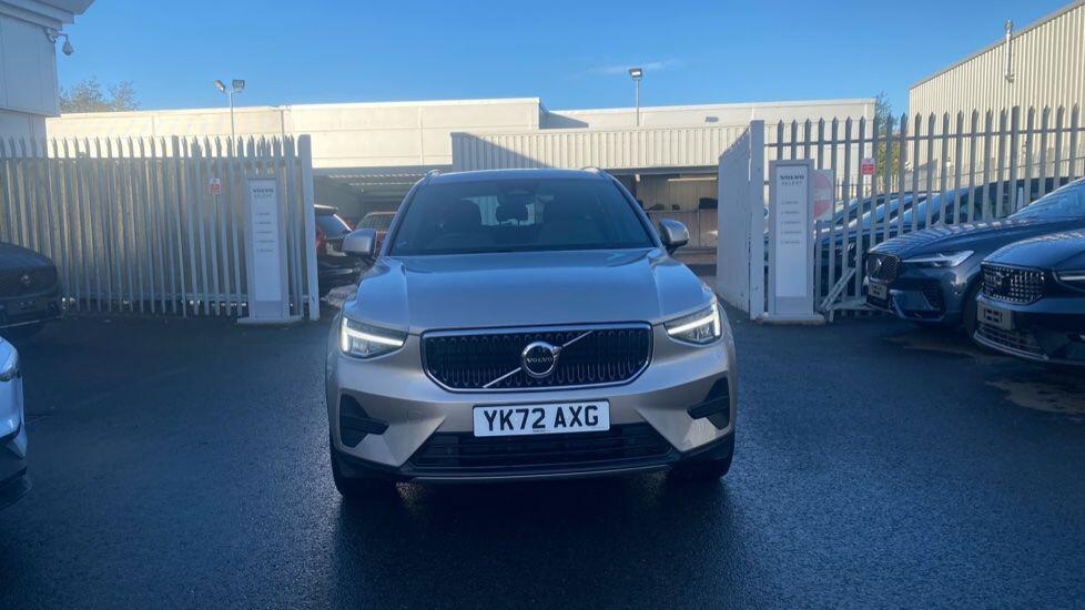 Volvo XC40 Core B3 (163 hp) Auto YK72AXG Image 2