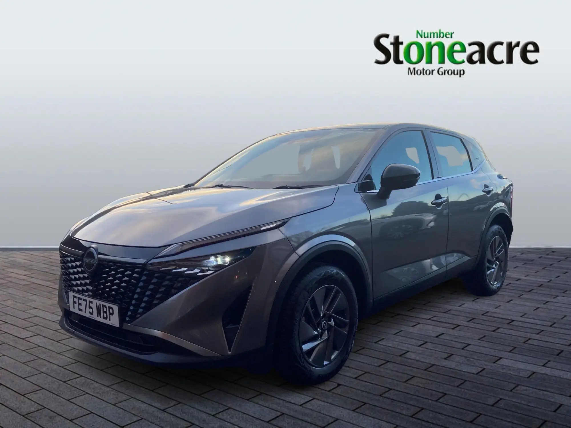 Nissan Qashqai 1.3 DIG-T MHEV Acenta Premium Euro 6 (s/s) 5dr FE75WBP Image 3