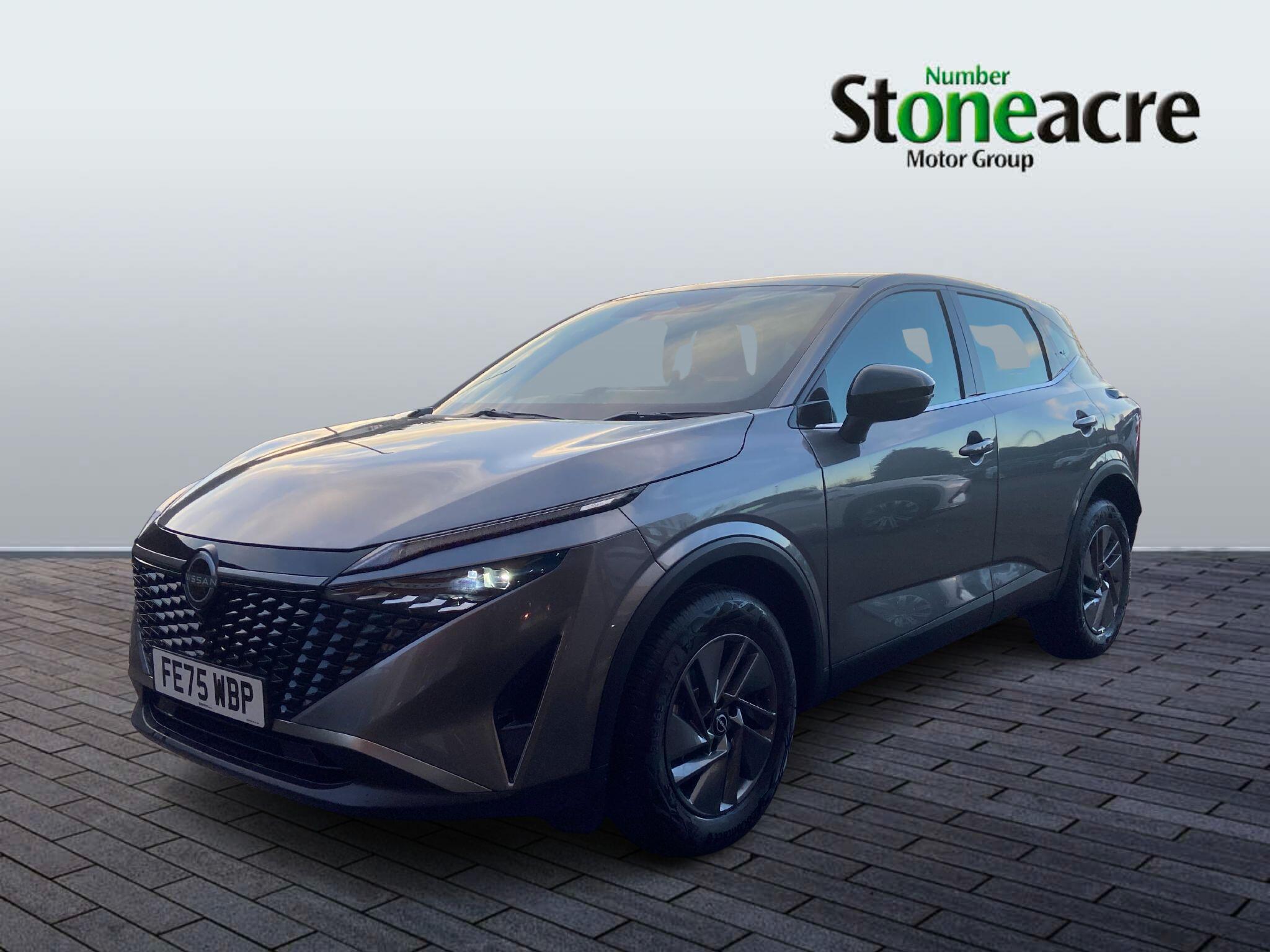 Nissan Qashqai 1.3 DIG-T MHEV Acenta Premium Euro 6 (s/s) 5dr FE75WBP Image 3
