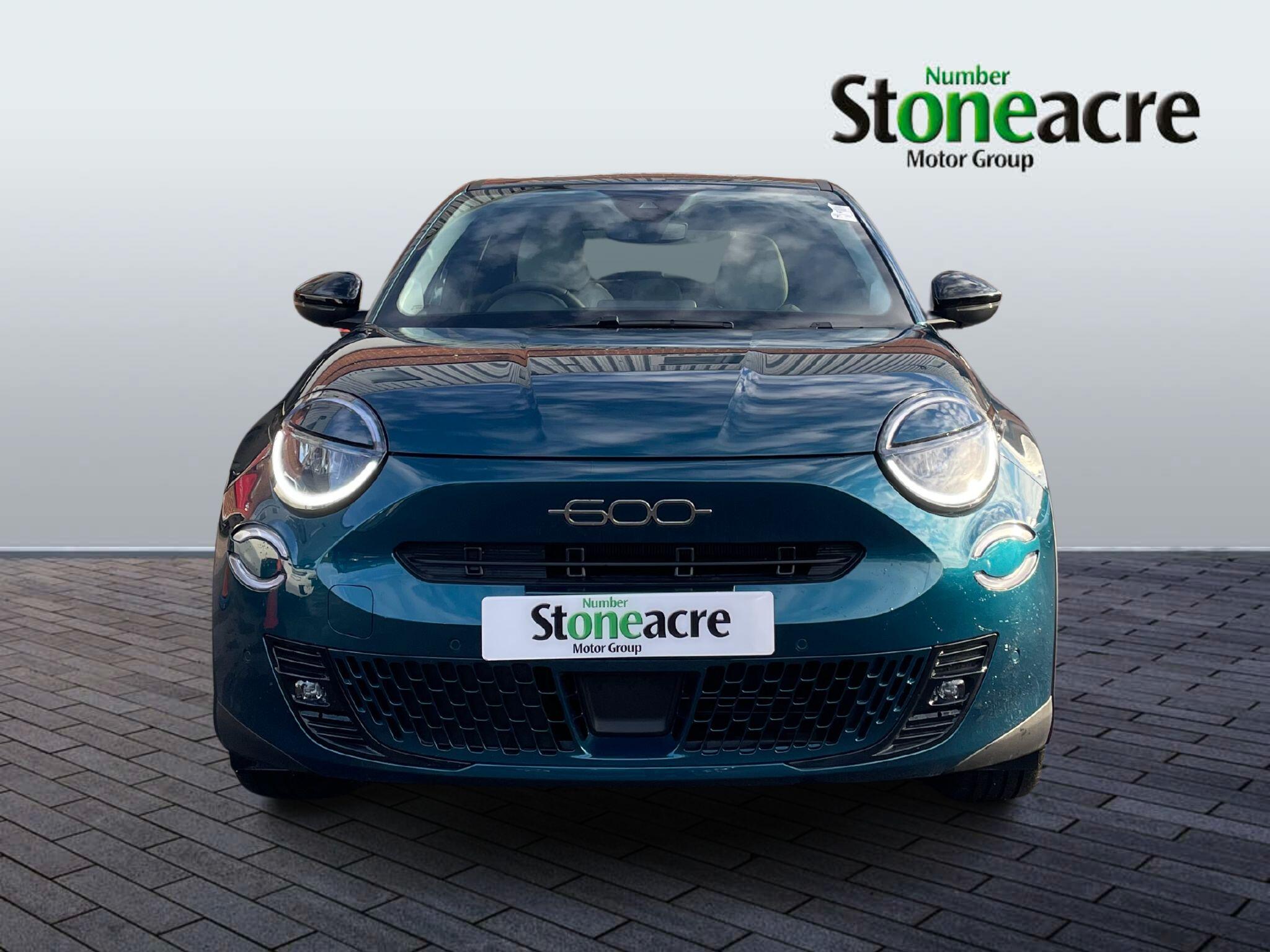 Fiat 600e New Fiat 600e La Prima 54kwh 154hp FE25ELO Image 2