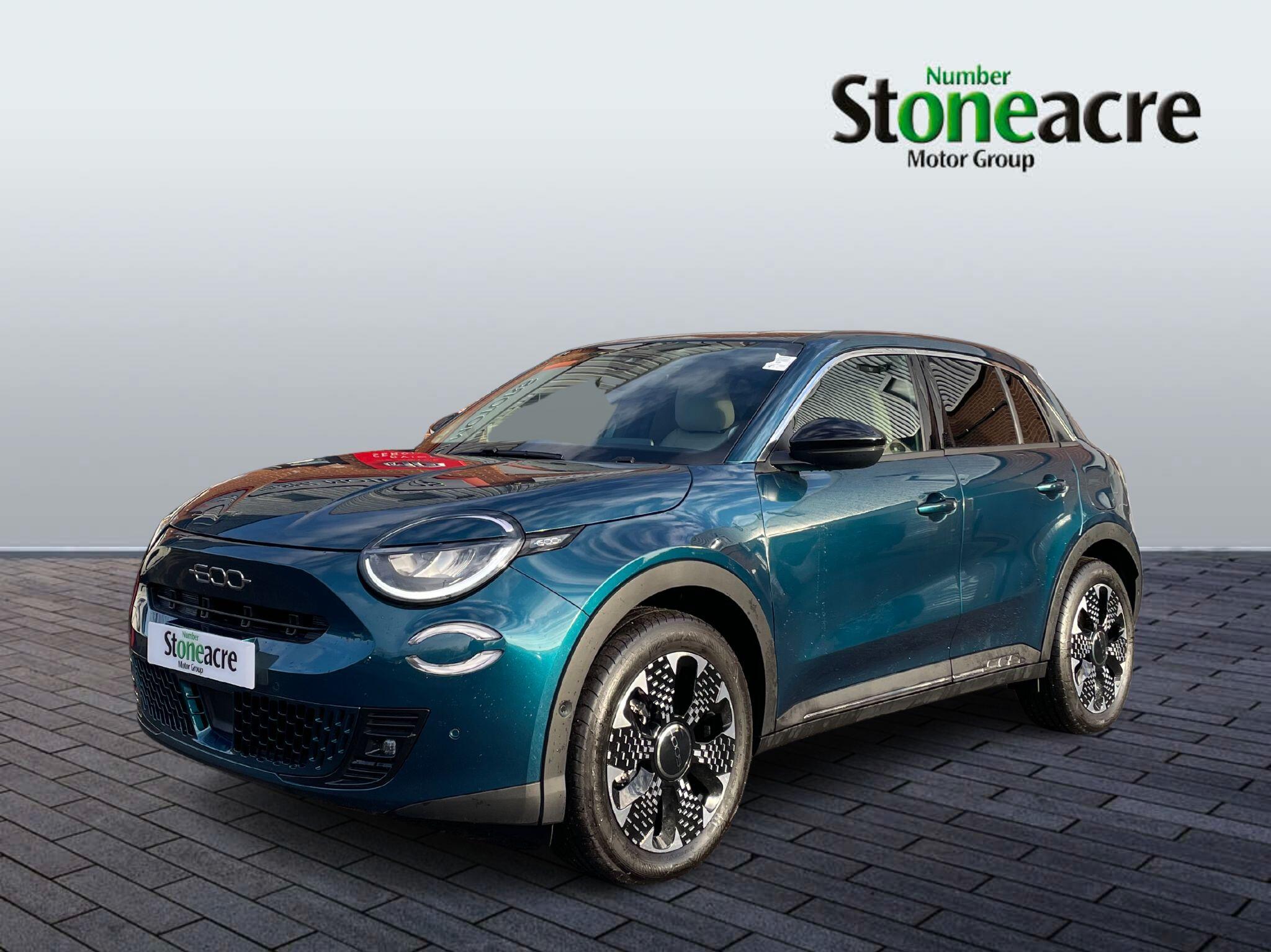 Fiat 600e New Fiat 600e La Prima 54kwh 154hp FE25ELO Image 3