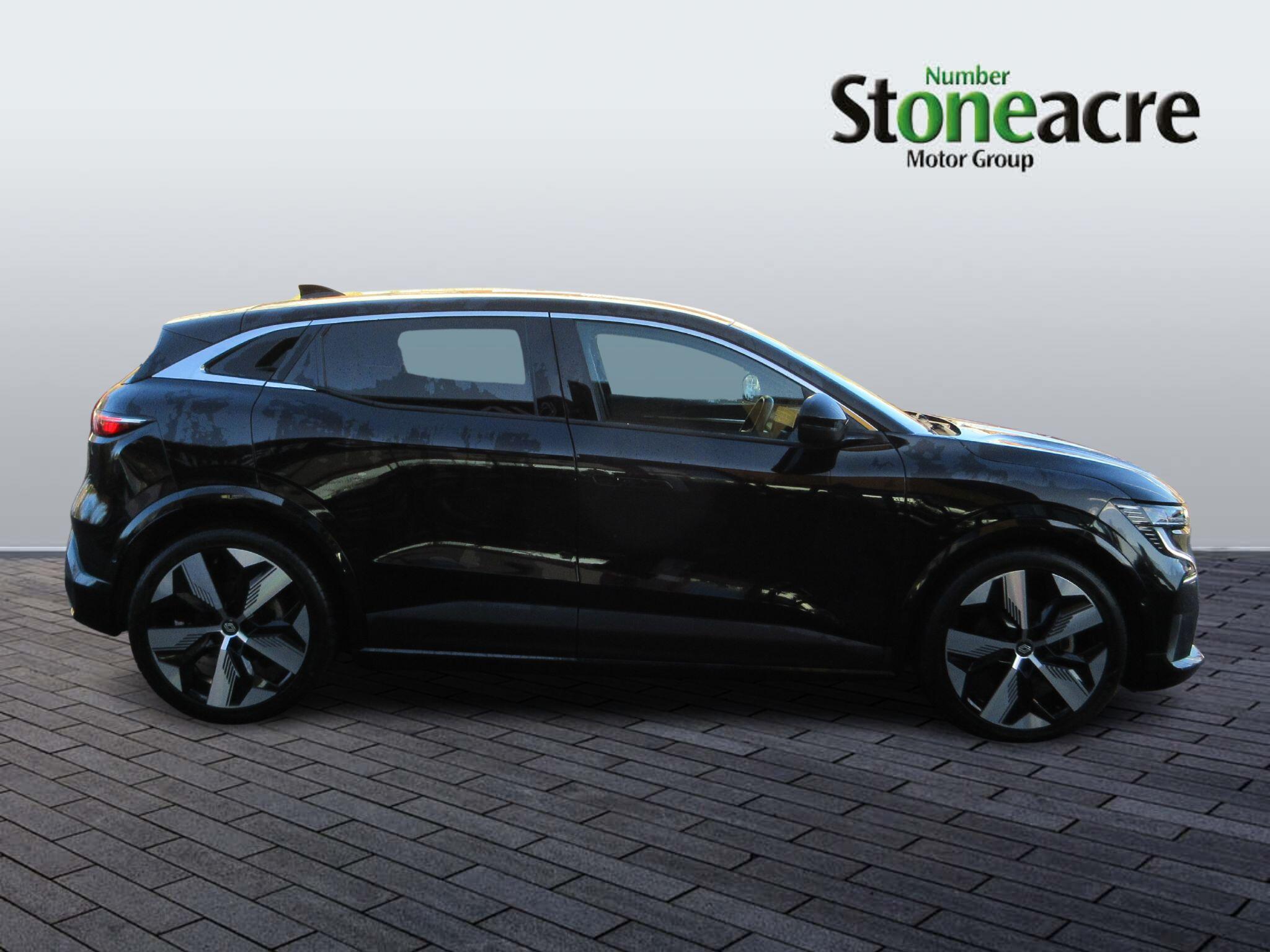 Renault Megane E-TECH 60kWh techno+ Auto 5dr (optimum charge) KM24SYH Image 2
