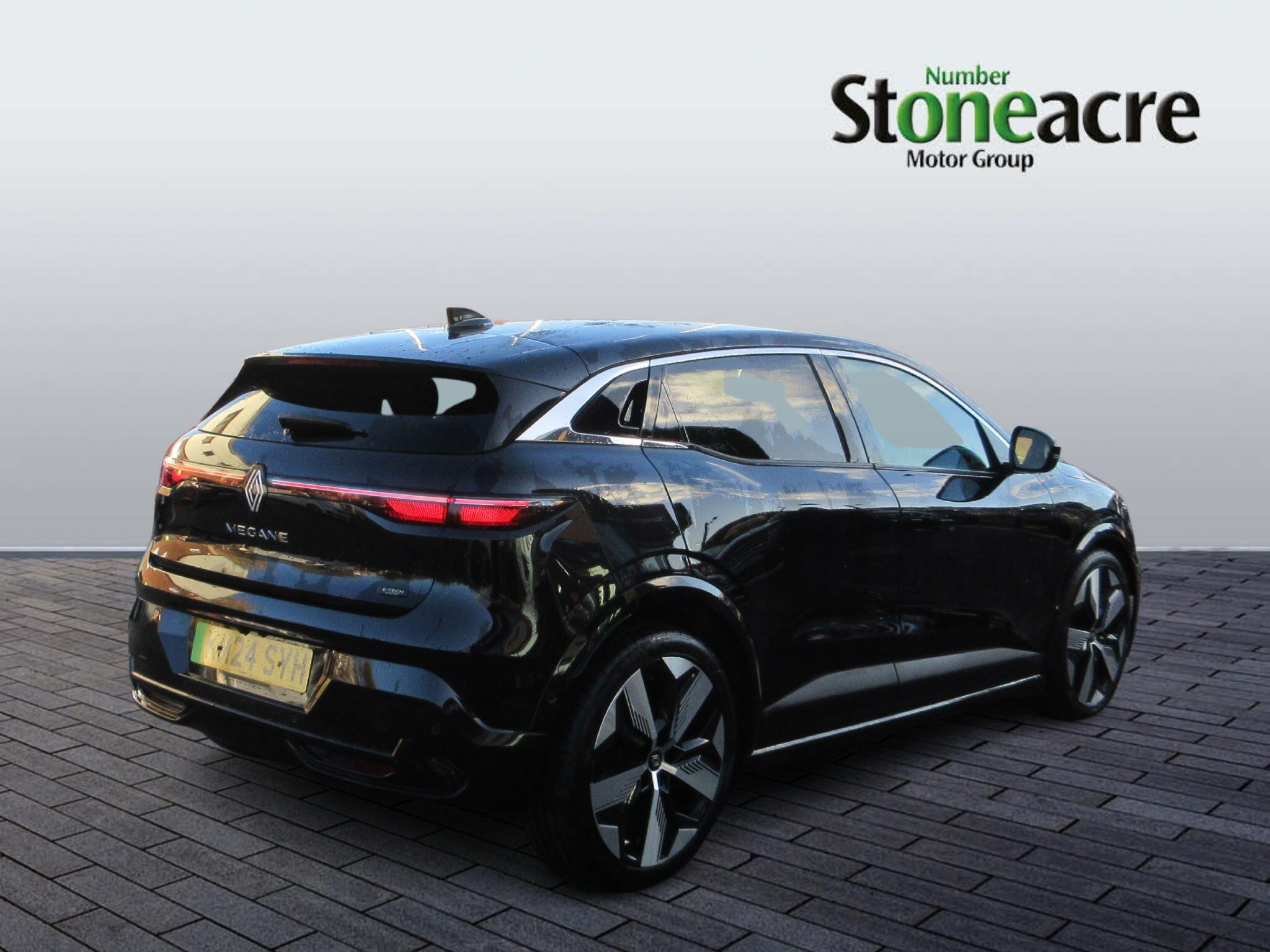 Renault Megane E-TECH 60kWh techno+ Auto 5dr (optimum charge) KM24SYH Image 3