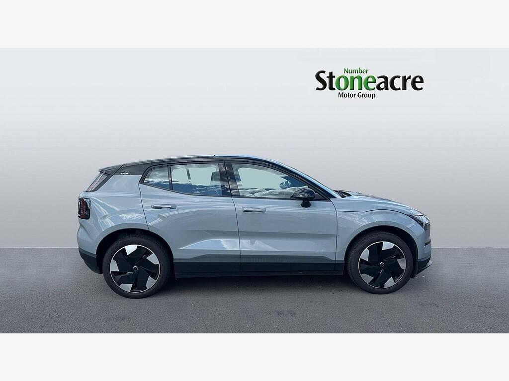 Volvo EX30 Twin Performance 69kWh Plus Auto AWD 5dr NL75ZMY Image 2