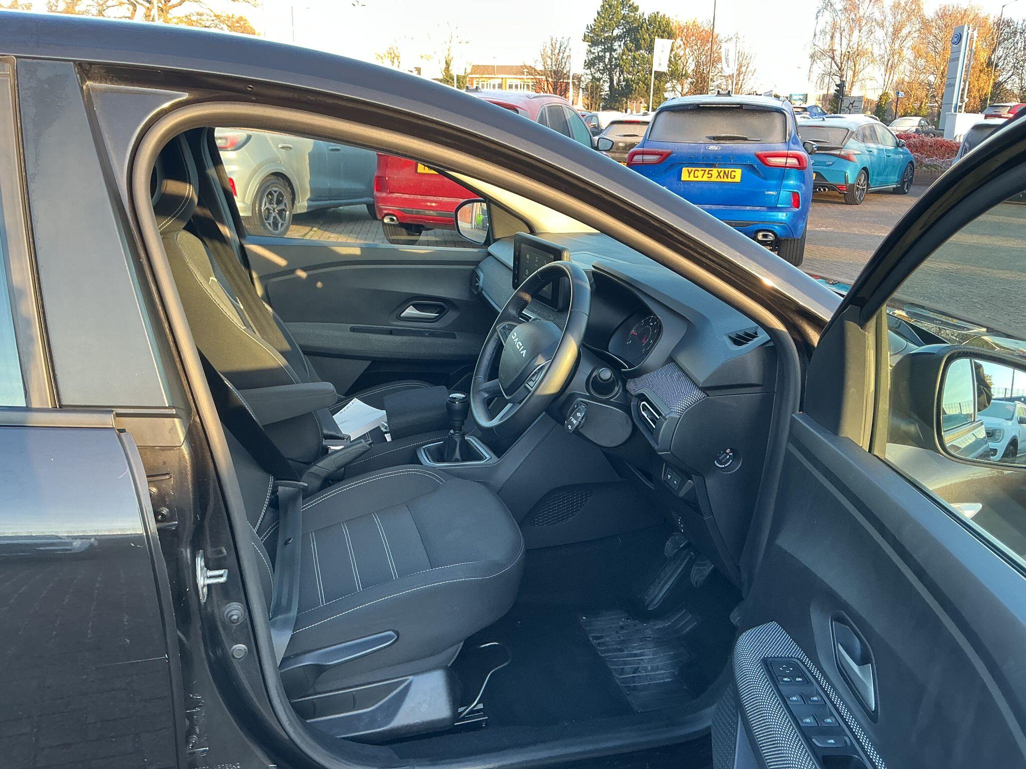 Dacia Sandero 1.0 Tce Expression 5dr HT73CWR Image 3