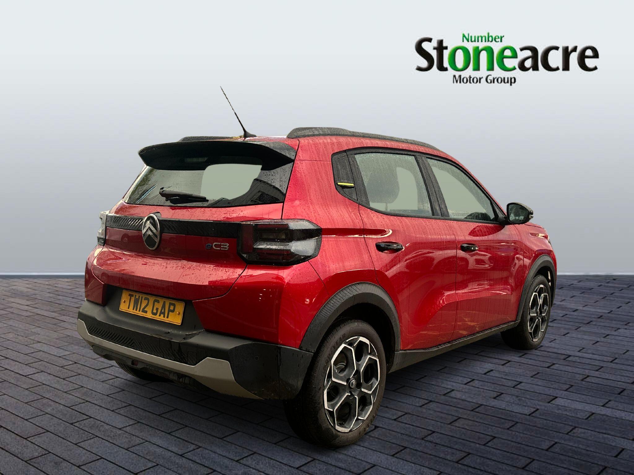 Citroen e-C3 Standard Range 44kWh PLUS Auto 5dr (7.4kW Charger) YX75RWK Image 3