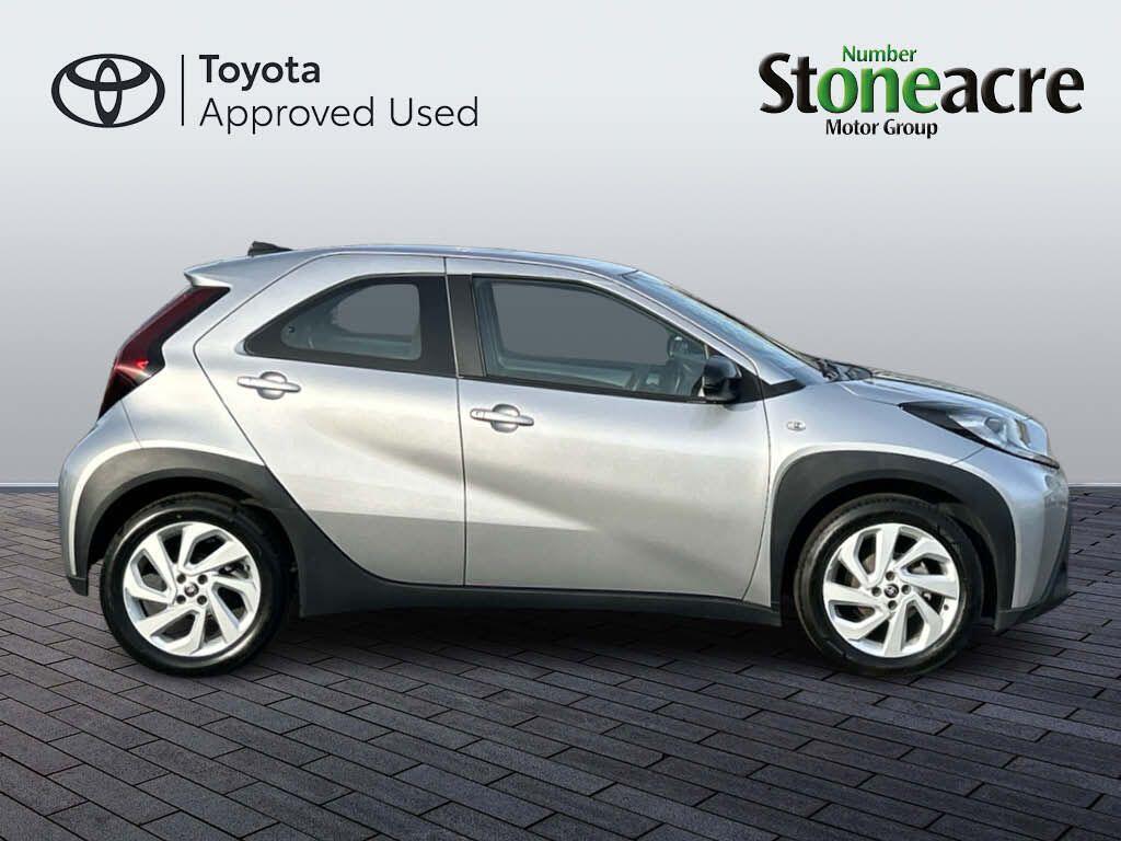 Toyota Aygo X 1.0 VVT-i Pure 5dr NL23ONC Image 2