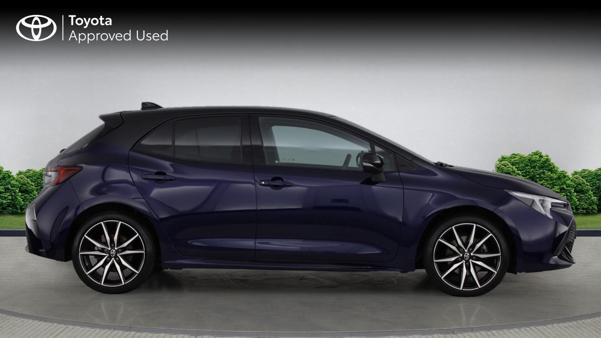 Toyota Corolla Hatchback 2.0 VVT-i Hybrid GR Sport 5dr CVT FP73HXR Image 2