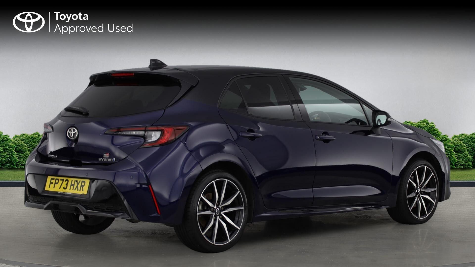 Toyota Corolla Hatchback 2.0 VVT-i Hybrid GR Sport 5dr CVT FP73HXR Image 3