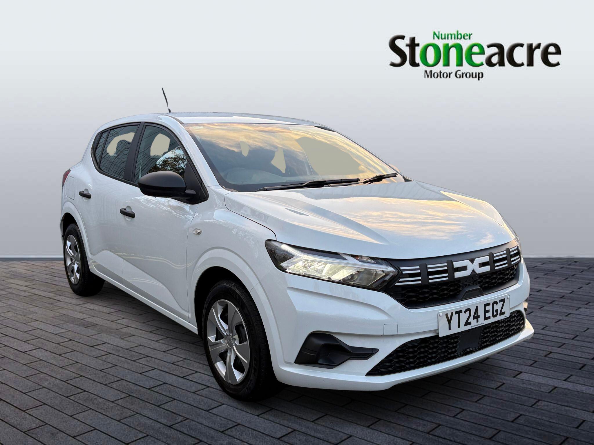 Dacia Sandero 1.0 TCe Essential Euro 6 (s/s) 5dr YT24EGZ Image 1