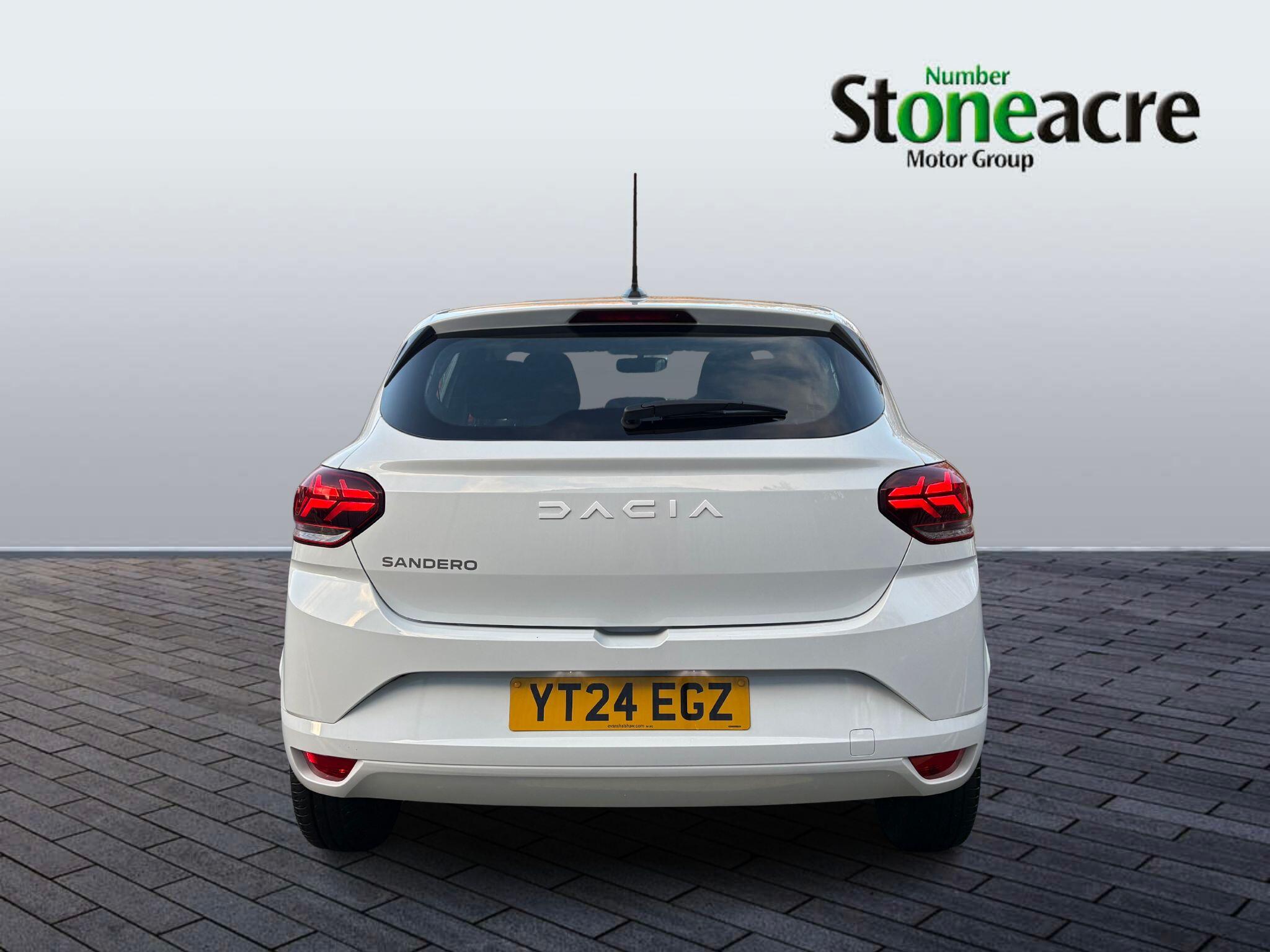 Dacia Sandero 1.0 TCe Essential Euro 6 (s/s) 5dr YT24EGZ Image 3