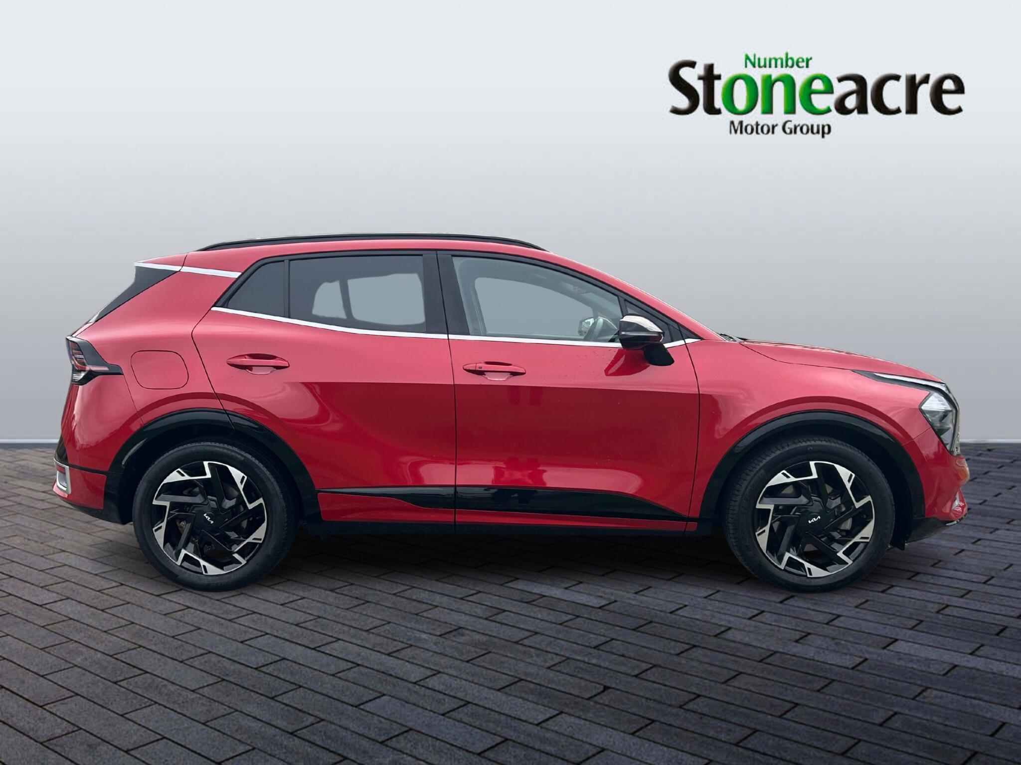 Kia Sportage Plug-In Hybrid 1.6T GDi PHEV GT-Line 5dr Auto AWD MA23NWB Image 2