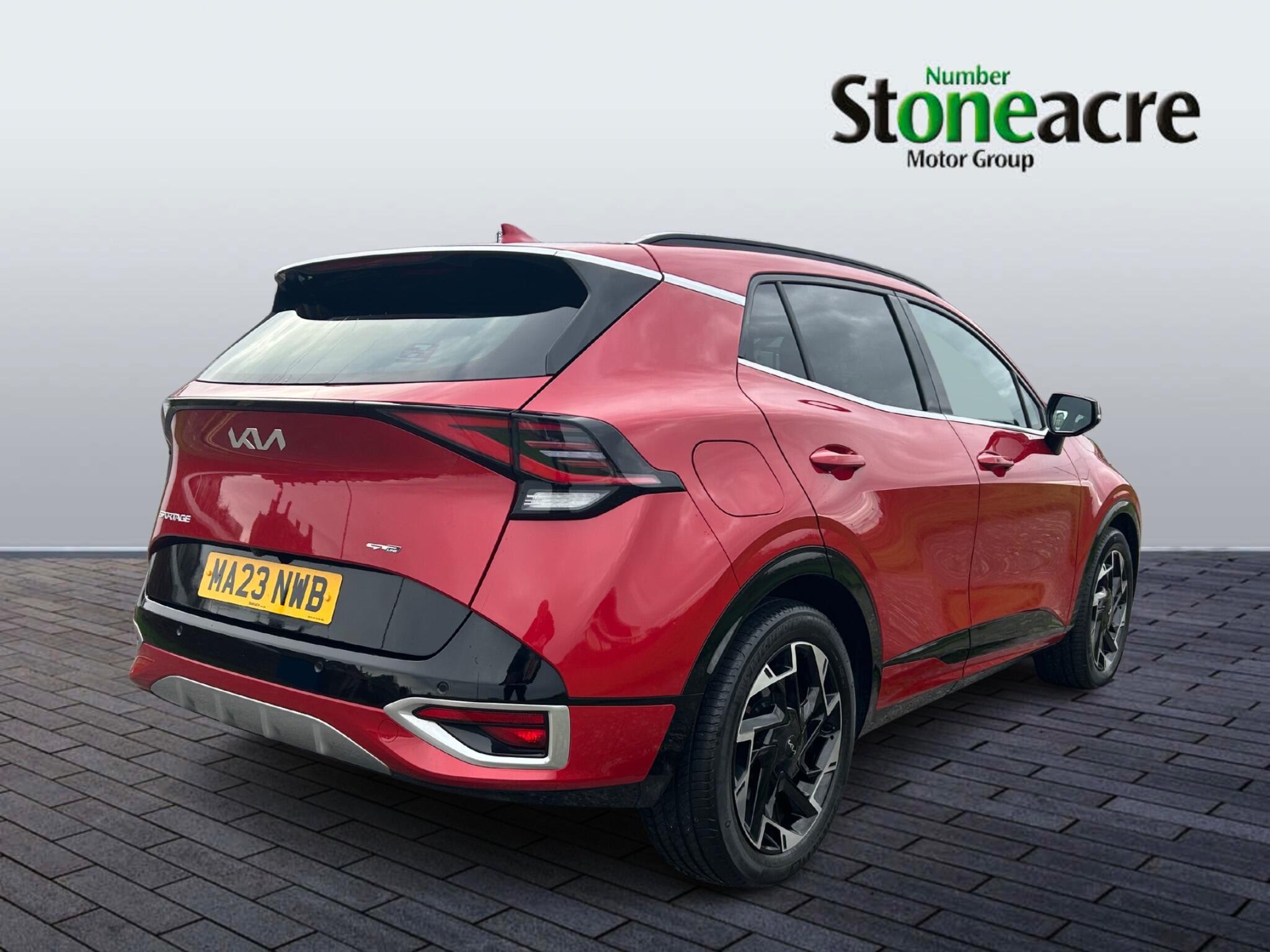 Kia Sportage Plug-In Hybrid 1.6T GDi PHEV GT-Line 5dr Auto AWD MA23NWB Image 3