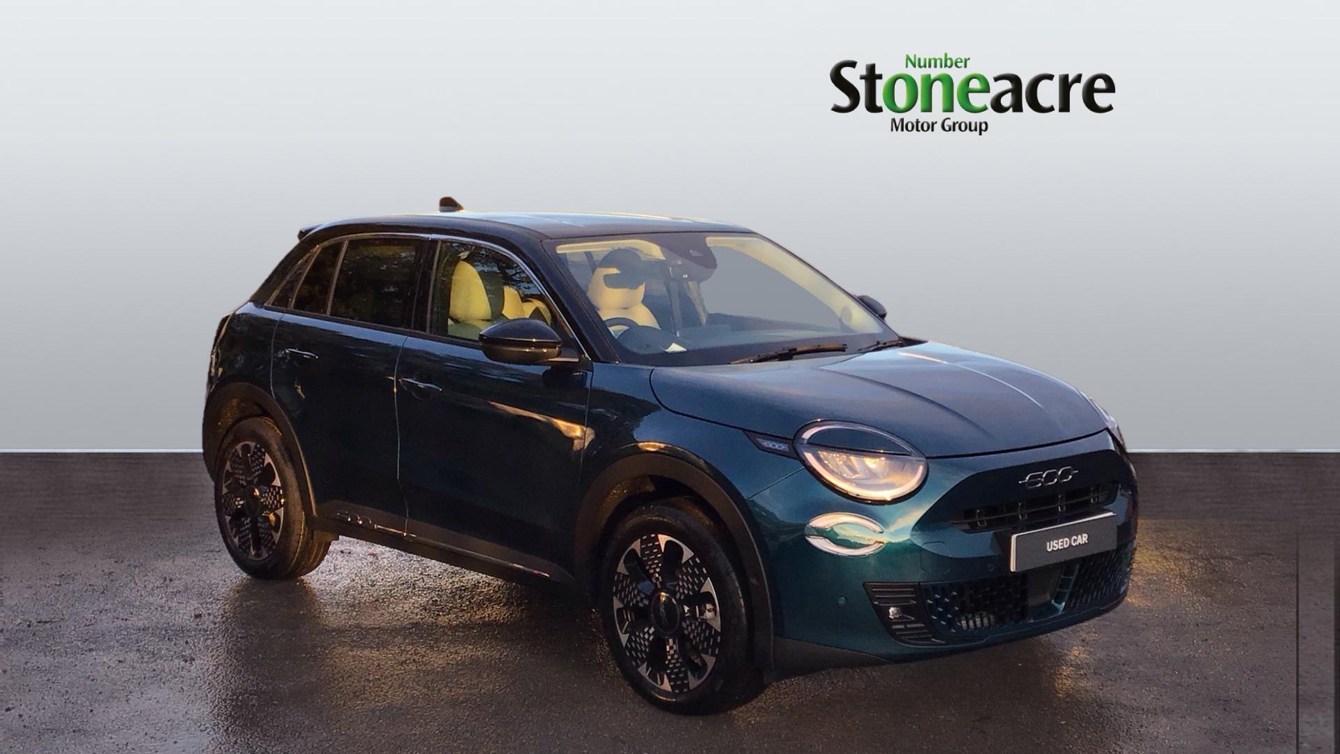 Fiat 600 1.2 MHEV La Prima e-DCT Euro 6 (s/s) 5dr FX75CWP Image 1