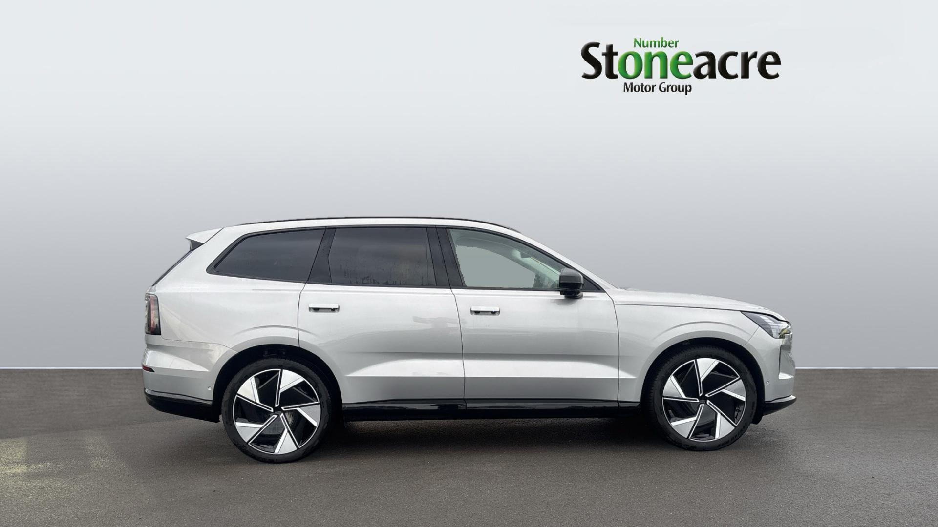 Volvo EX90 Twin Performance 111kWh Ultra Auto 4WD 5dr FY75ZMO Image 3