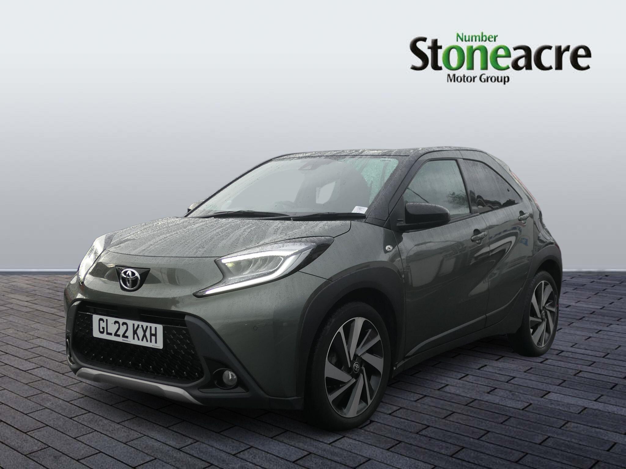Toyota Aygo X 1.0 VVT-i Exclusive 5dr GL22KXH Image 3