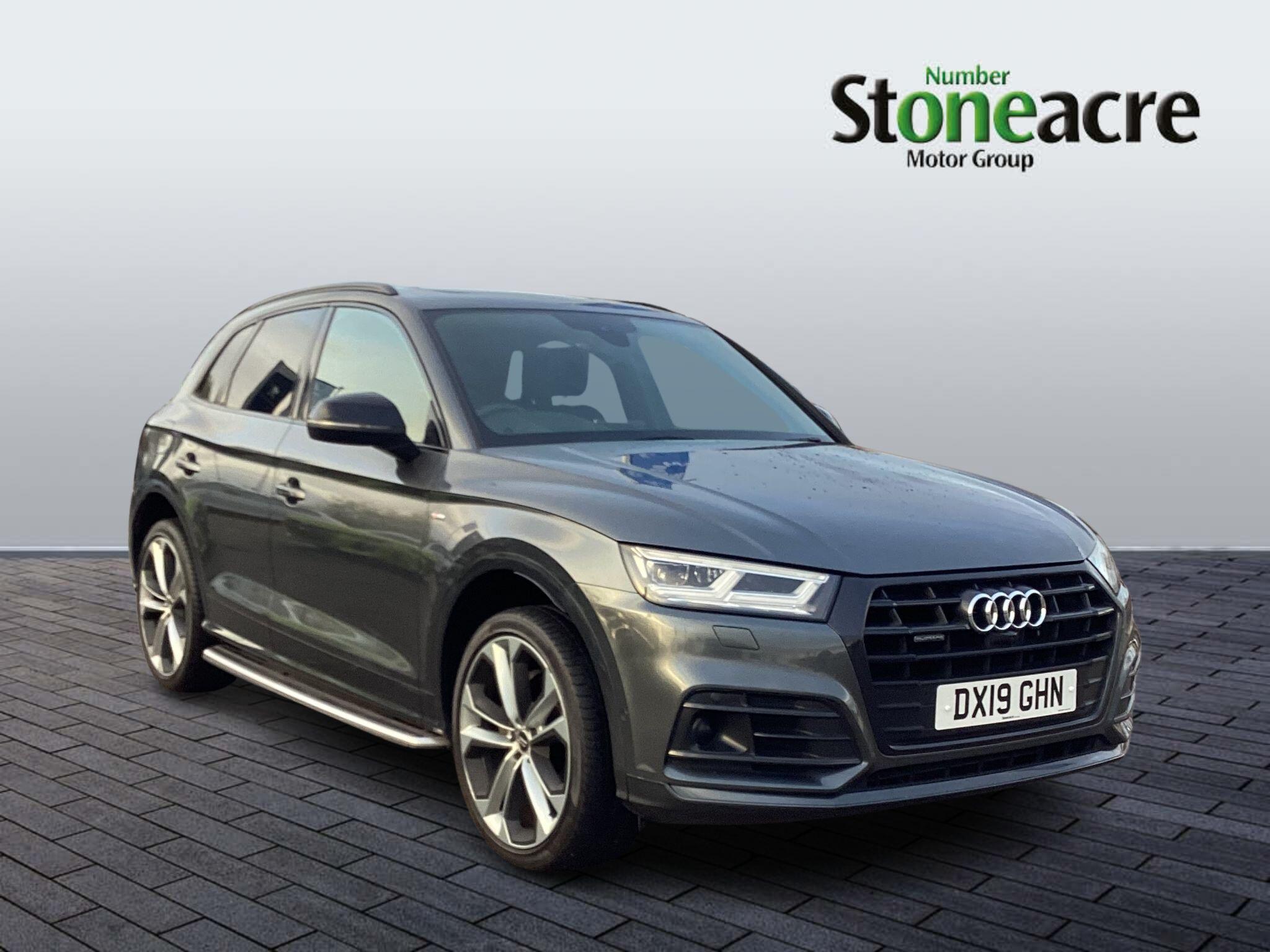Audi Q5 2.0 TDI 40 Vorsprung S Tronic quattro Euro 6 (s/s) 5dr DX19GHN Image 1